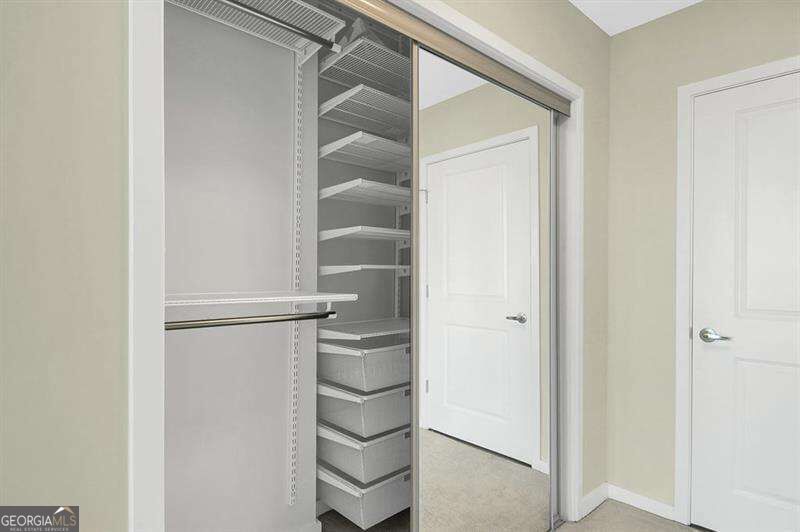 361 17th Street # 910 Property Photo 14