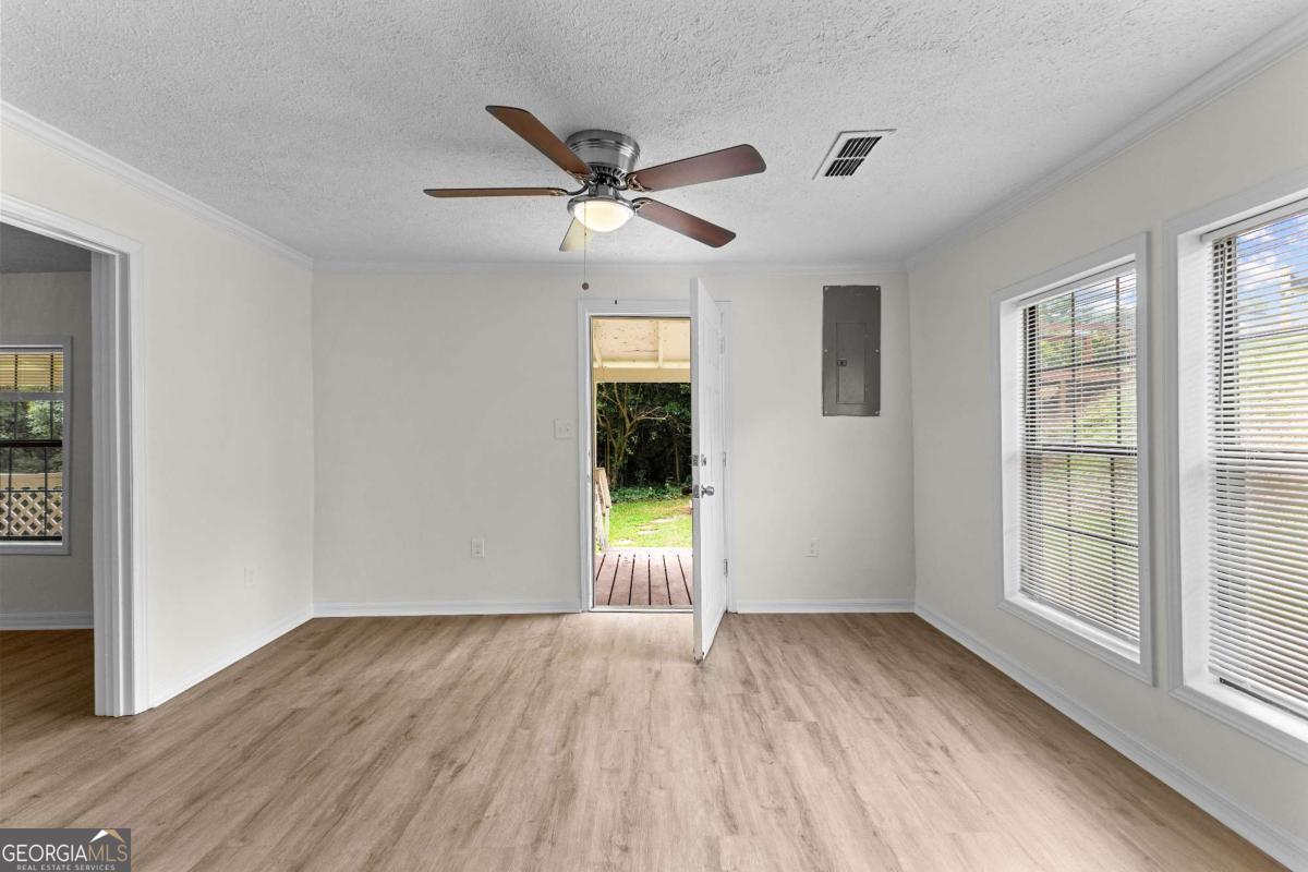 217 Jefferson Street Property Photo 5