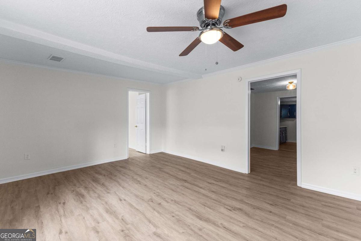 217 Jefferson Street Property Photo 8