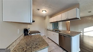 5734 Taffeta Court Property Photo 4