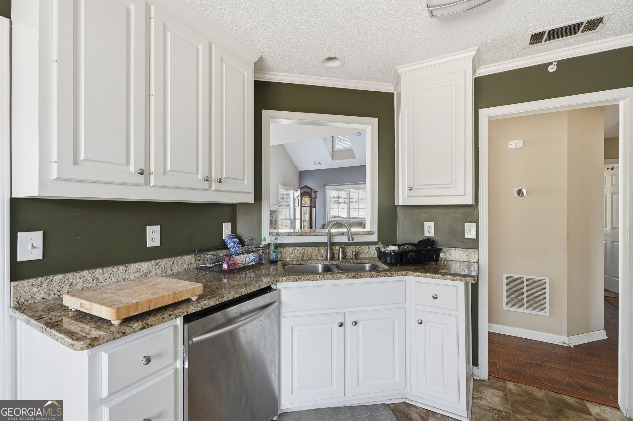 355 Radcliffe Trace Property Photo 8