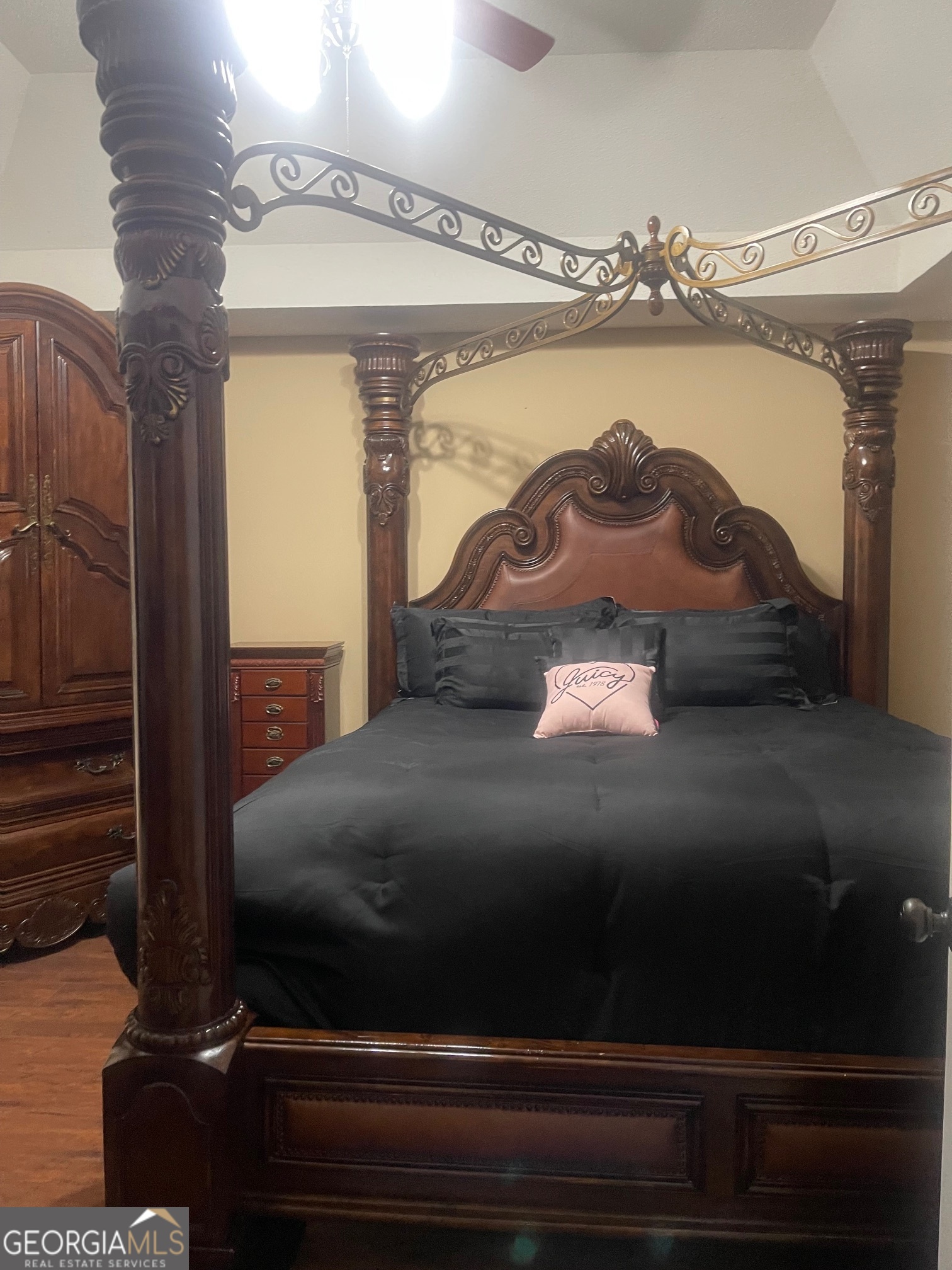 103 Live Oak Court Property Photo 4