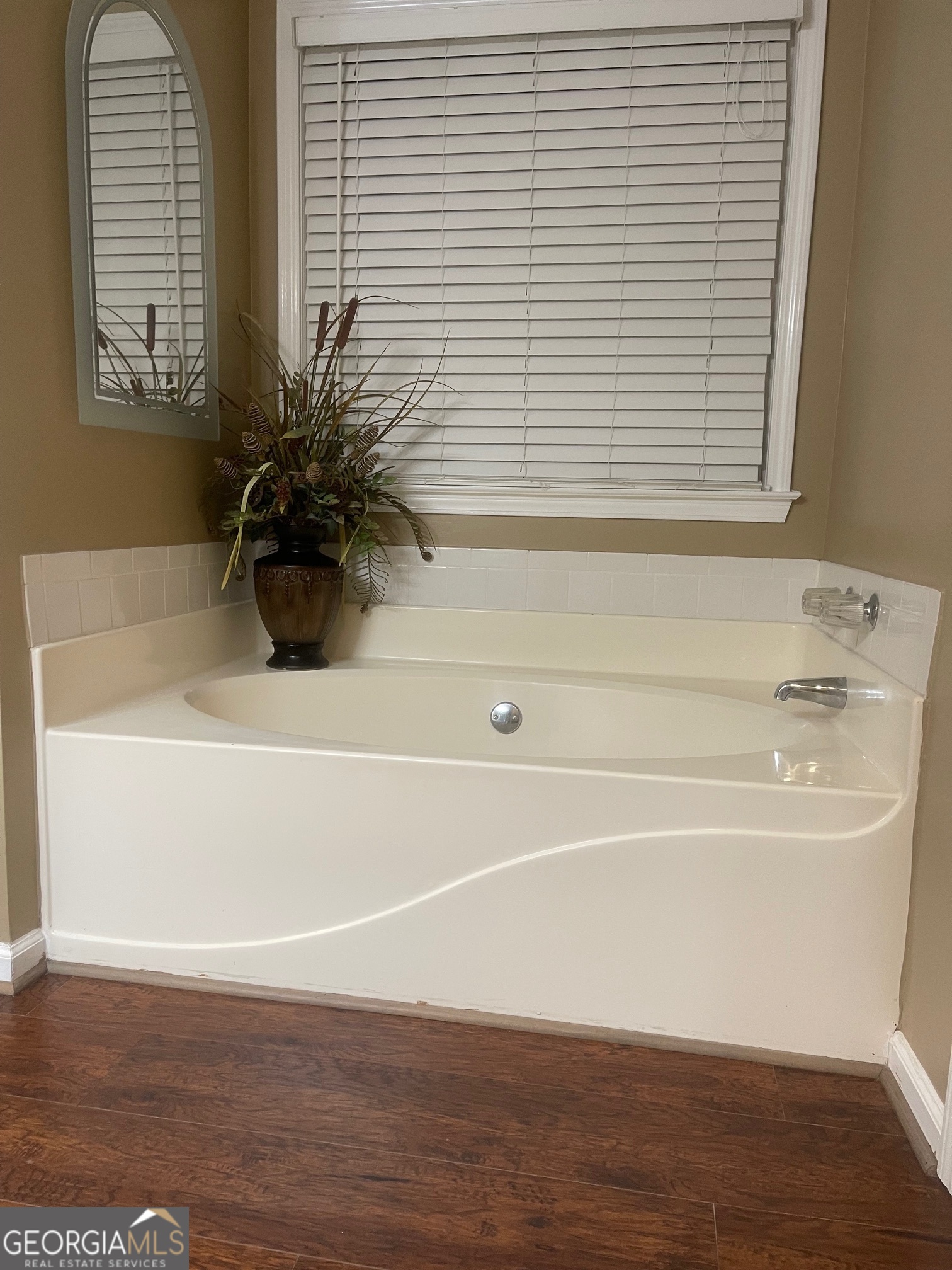 103 Live Oak Court Property Photo 10