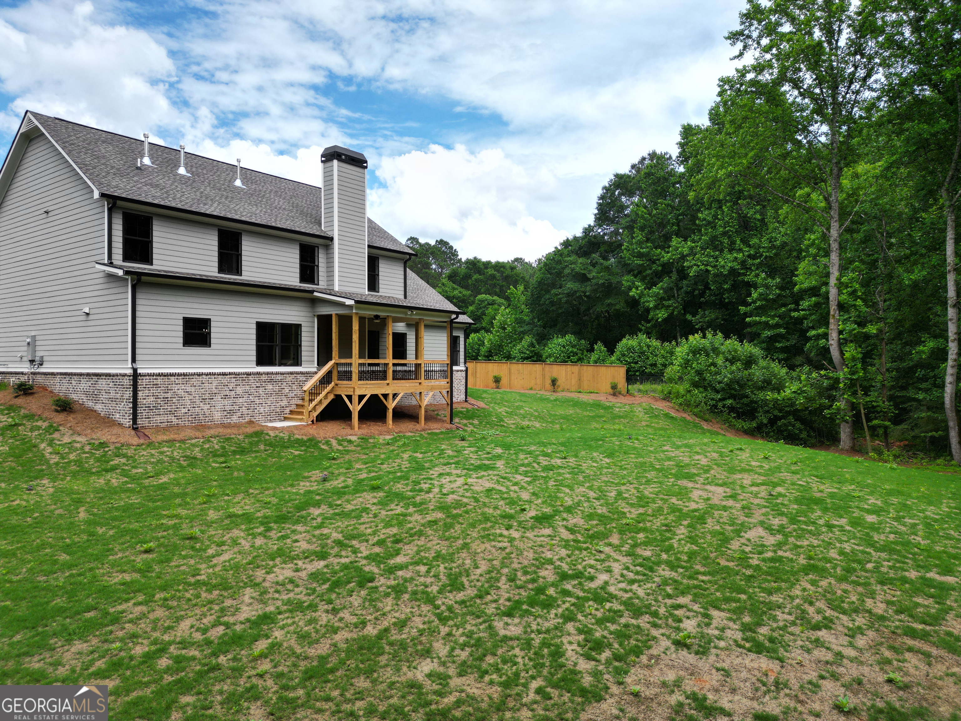 461 Spring Creek Drive Property Photo 4