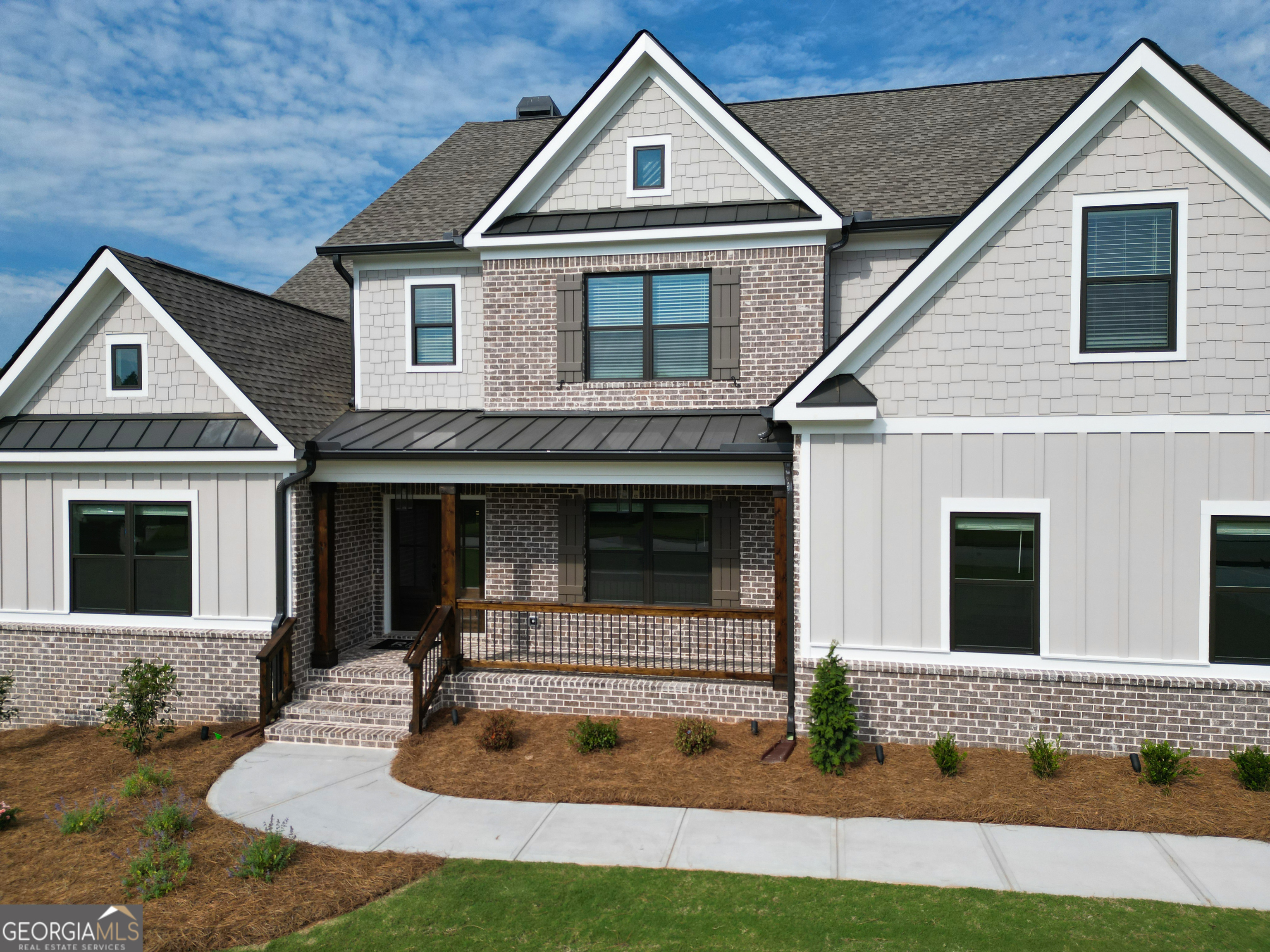 2113 Stonegate Way Property Photo 4