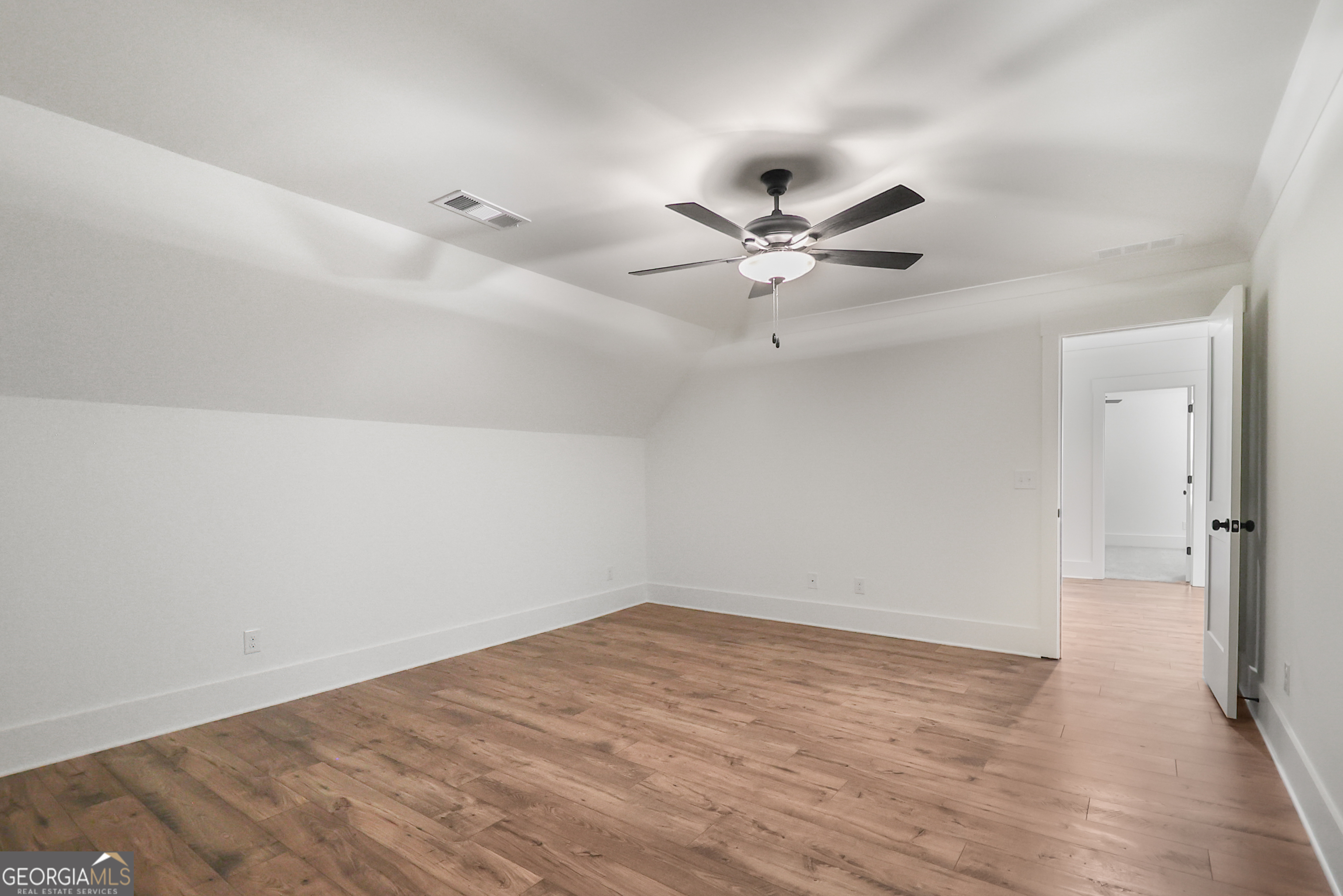 2113 Stonegate Way Property Photo 33