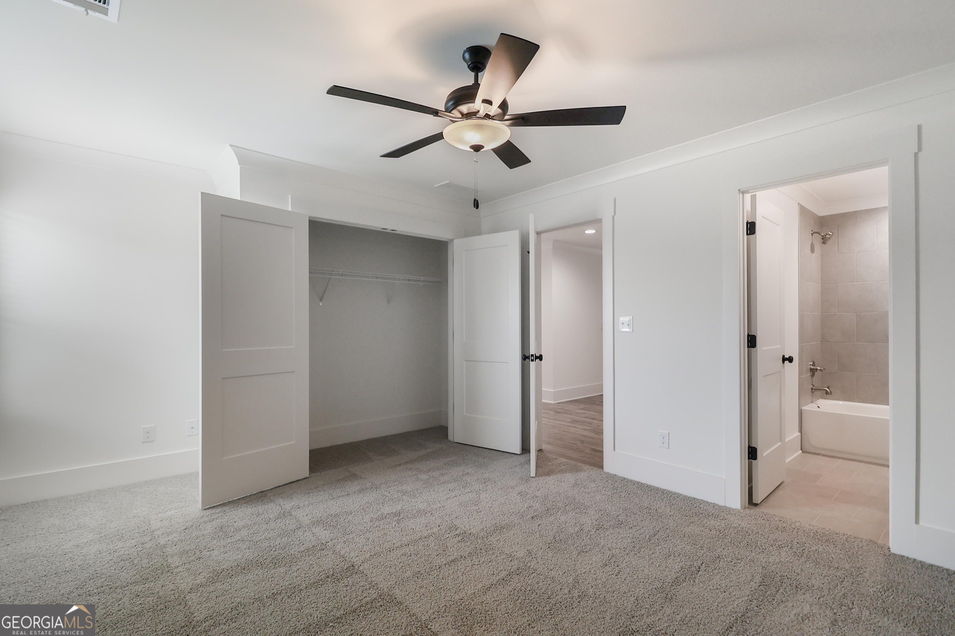 2113 Stonegate Way Property Photo 39