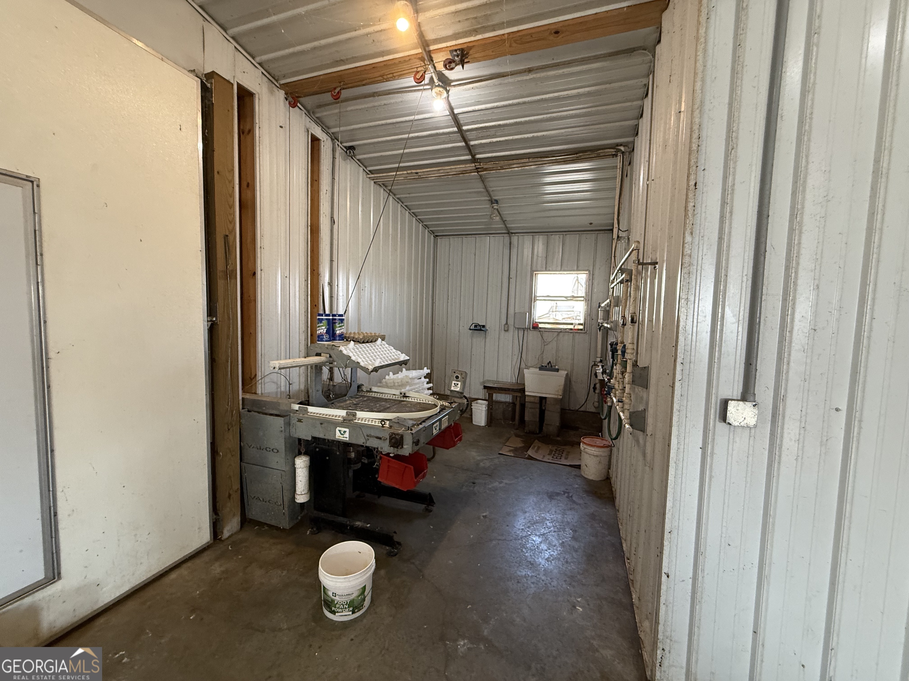 10869 County Road 92 Property Photo 15