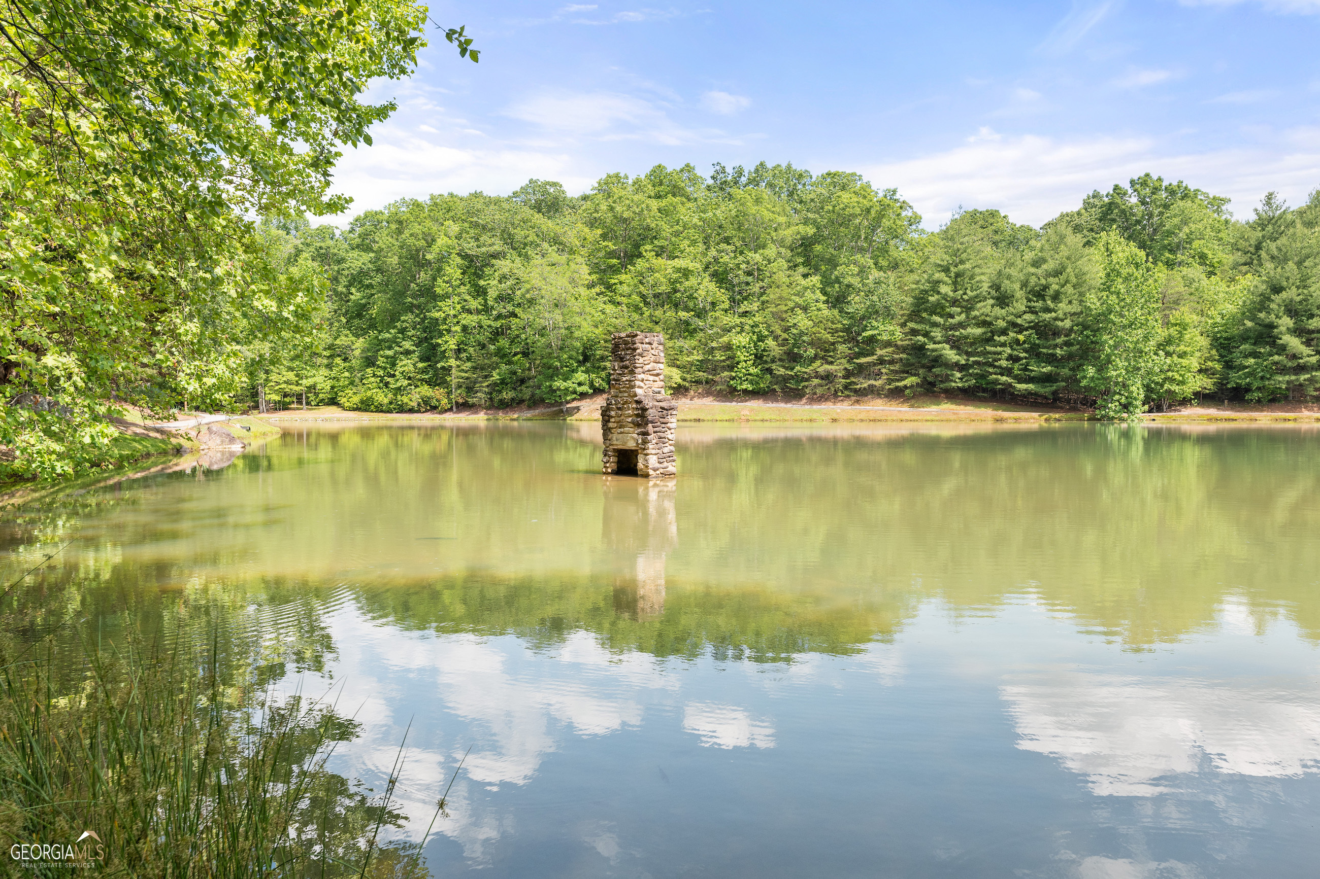 214 Chimney Ridge Property Photo 2