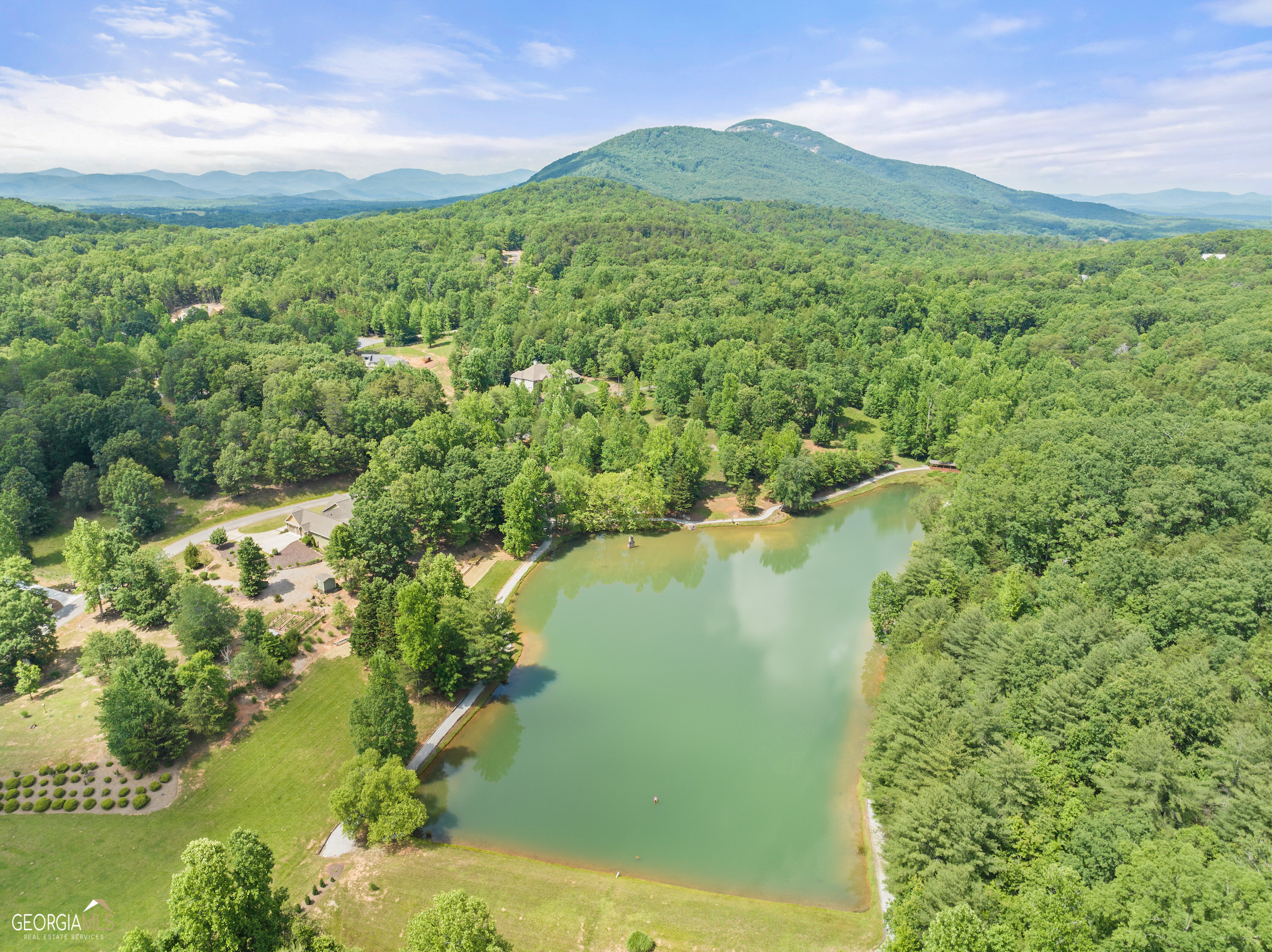 214 Chimney Ridge Property Photo 3