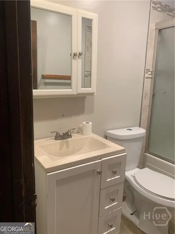 708 E 32nd Street Property Photo 6