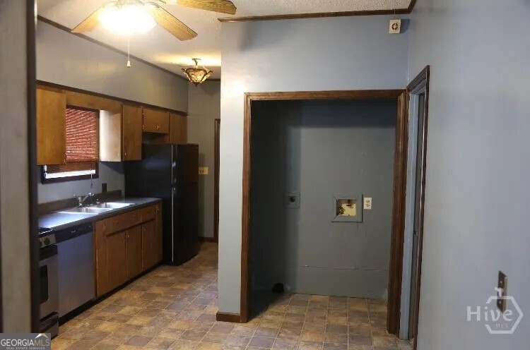708 E 32nd Street Property Photo 11