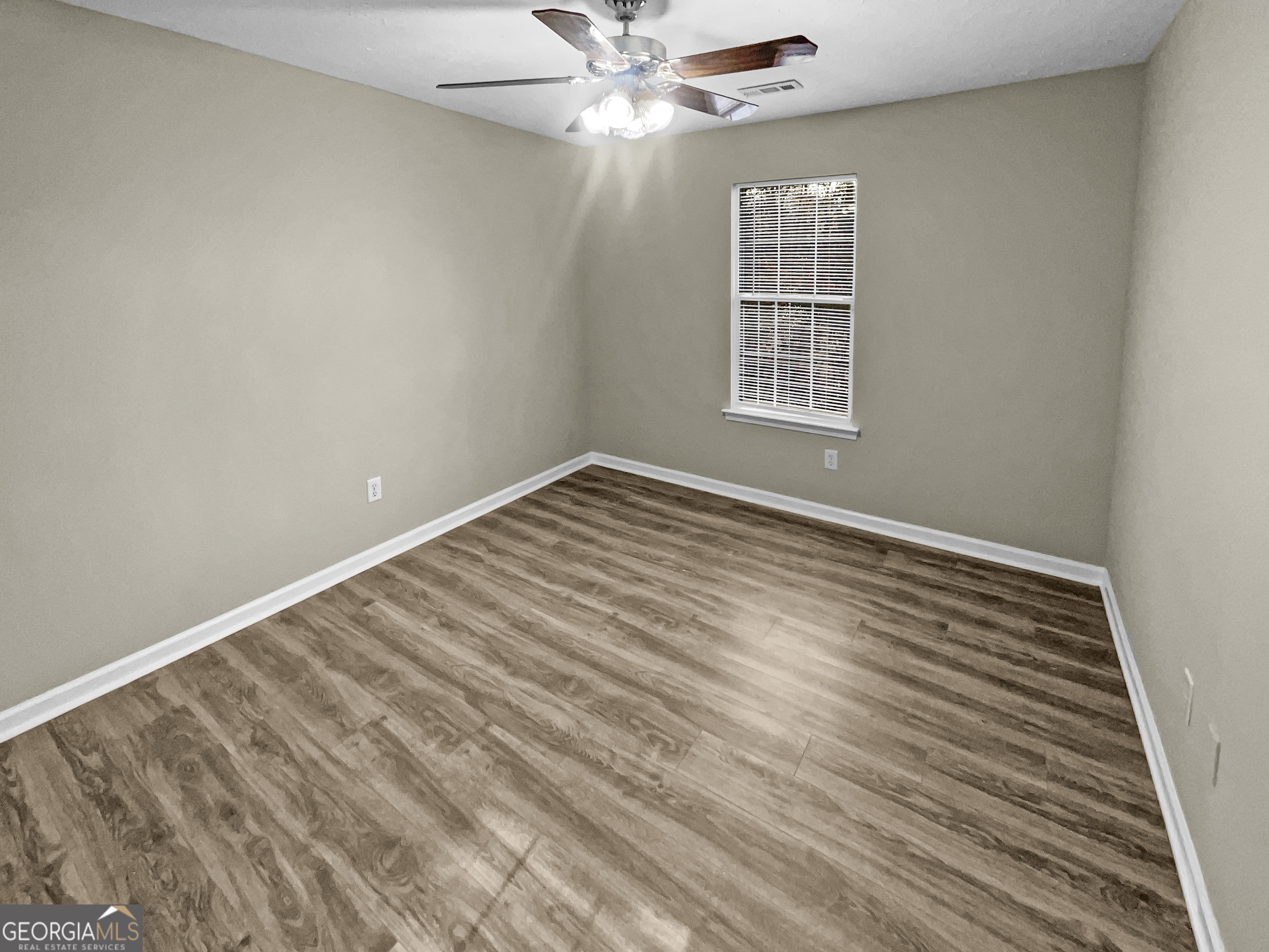 3208 Navajo Circle Property Photo 28