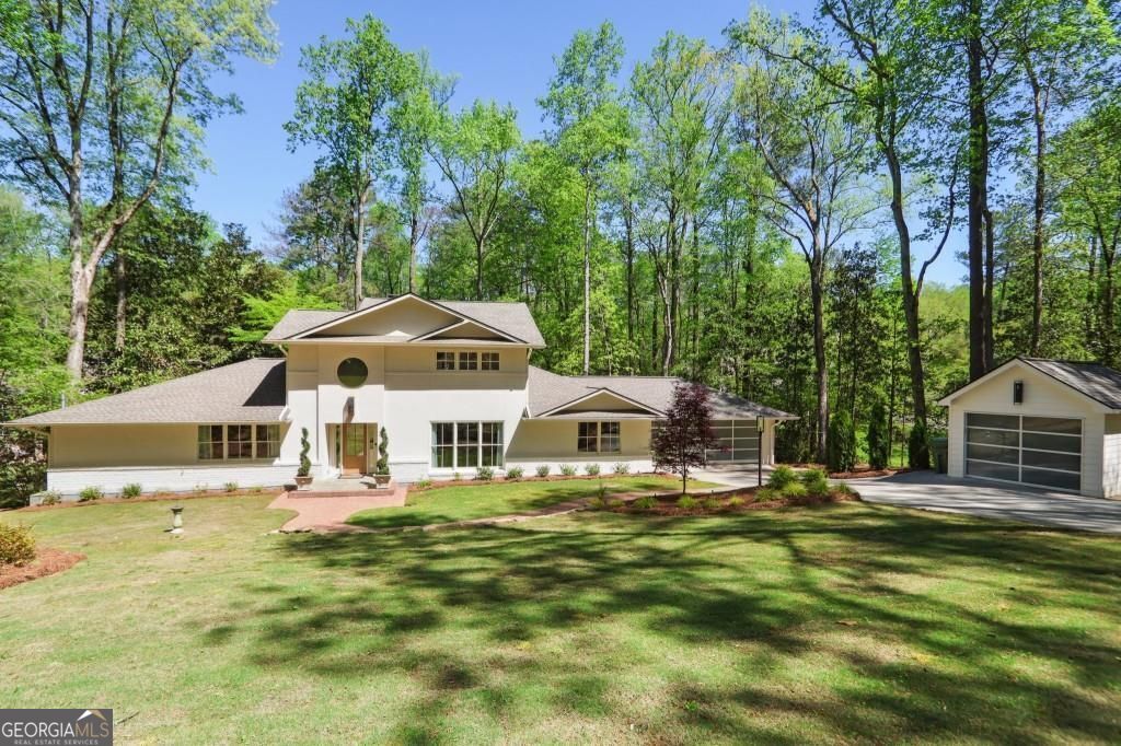 1007 Somerset Drive NW Property Photo 1