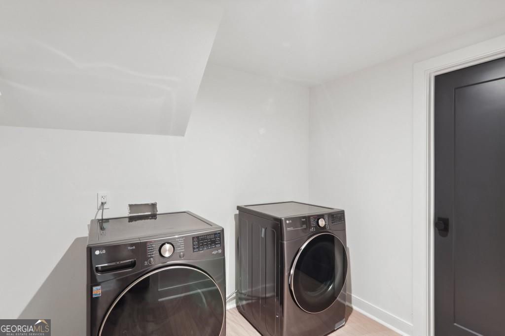 1007 Somerset Drive Nw Property Photo 20