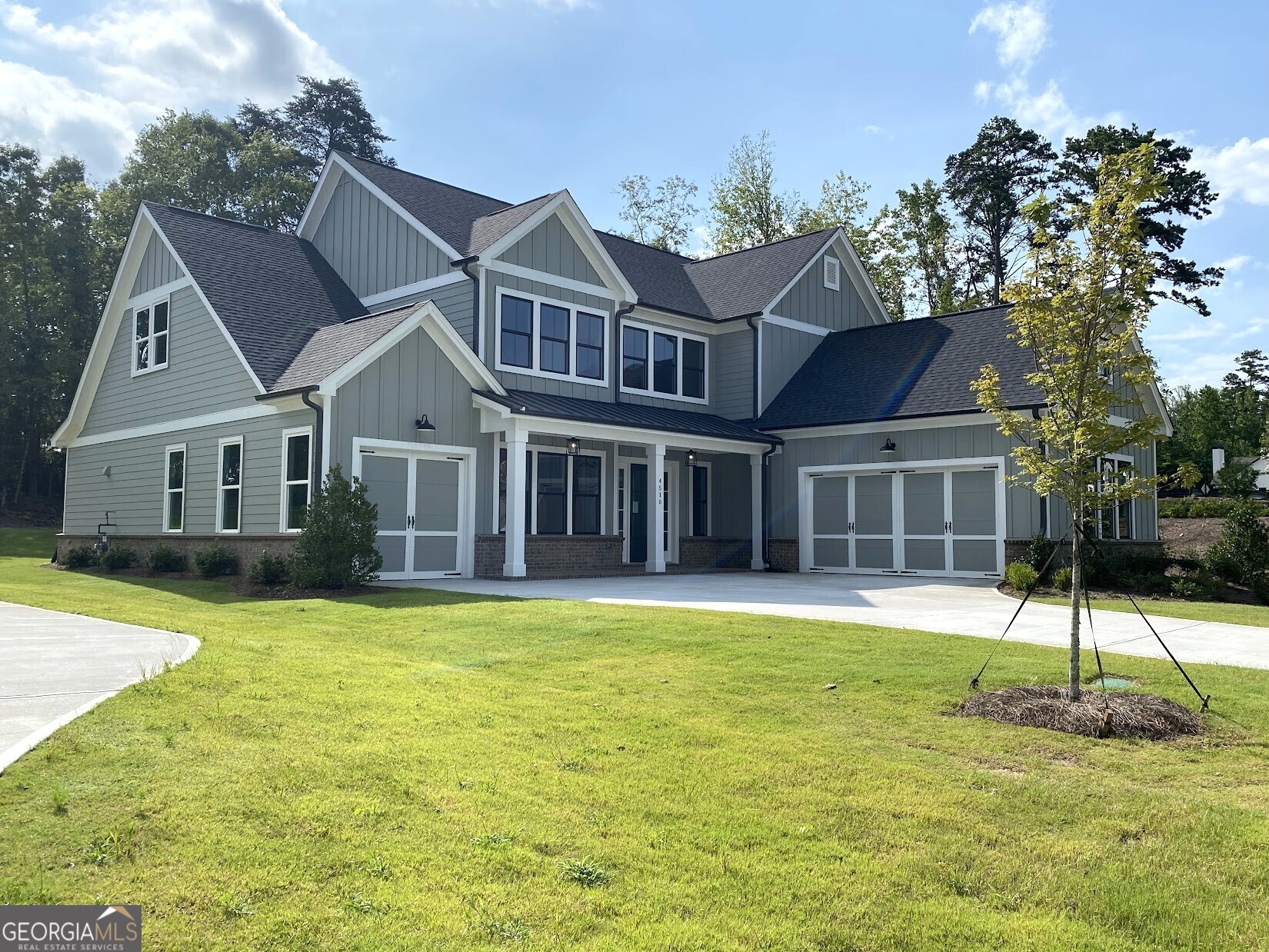 4510 Greyson Manor Drive Property Photo 1