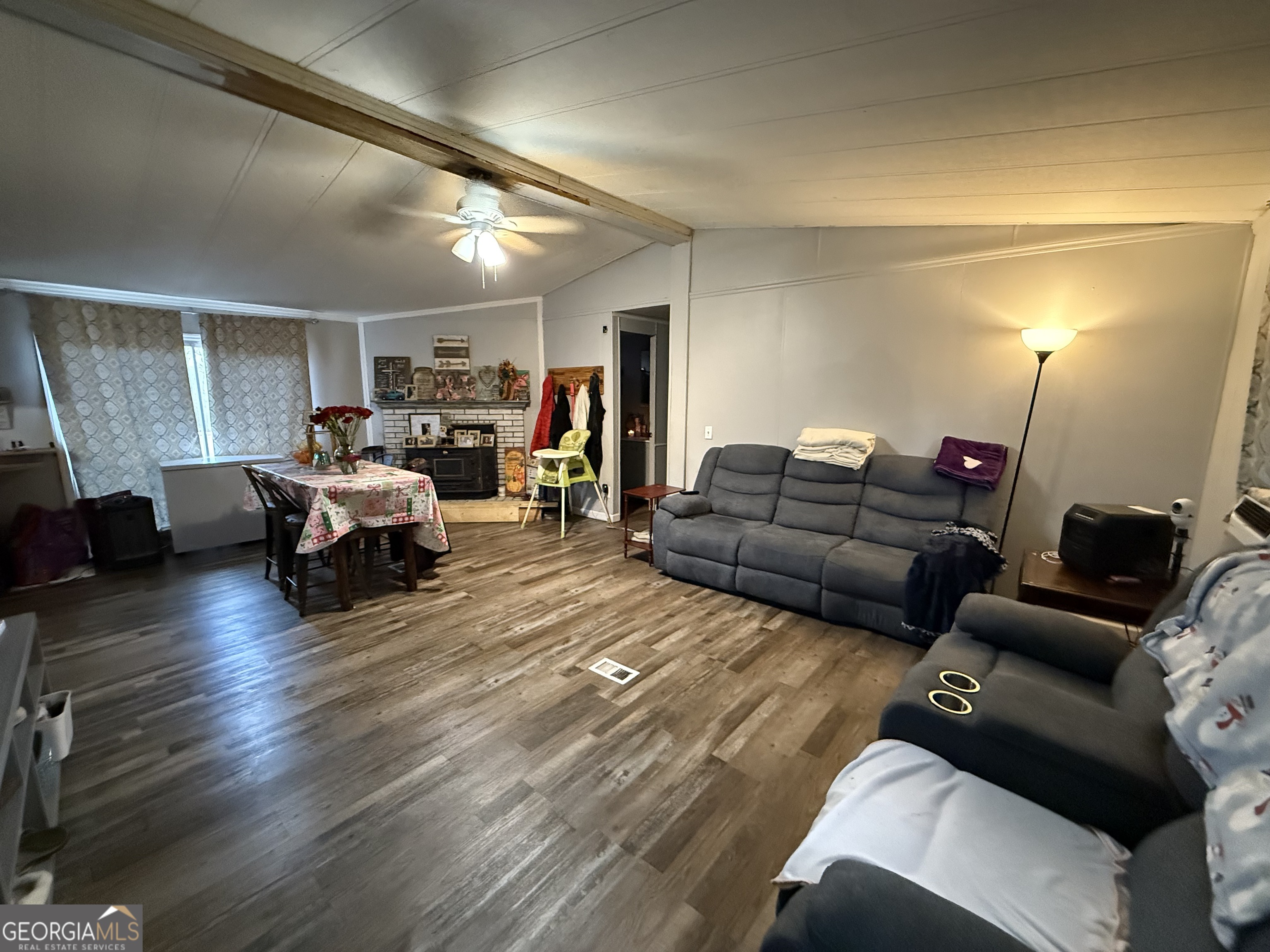 1775 Property Photo 10