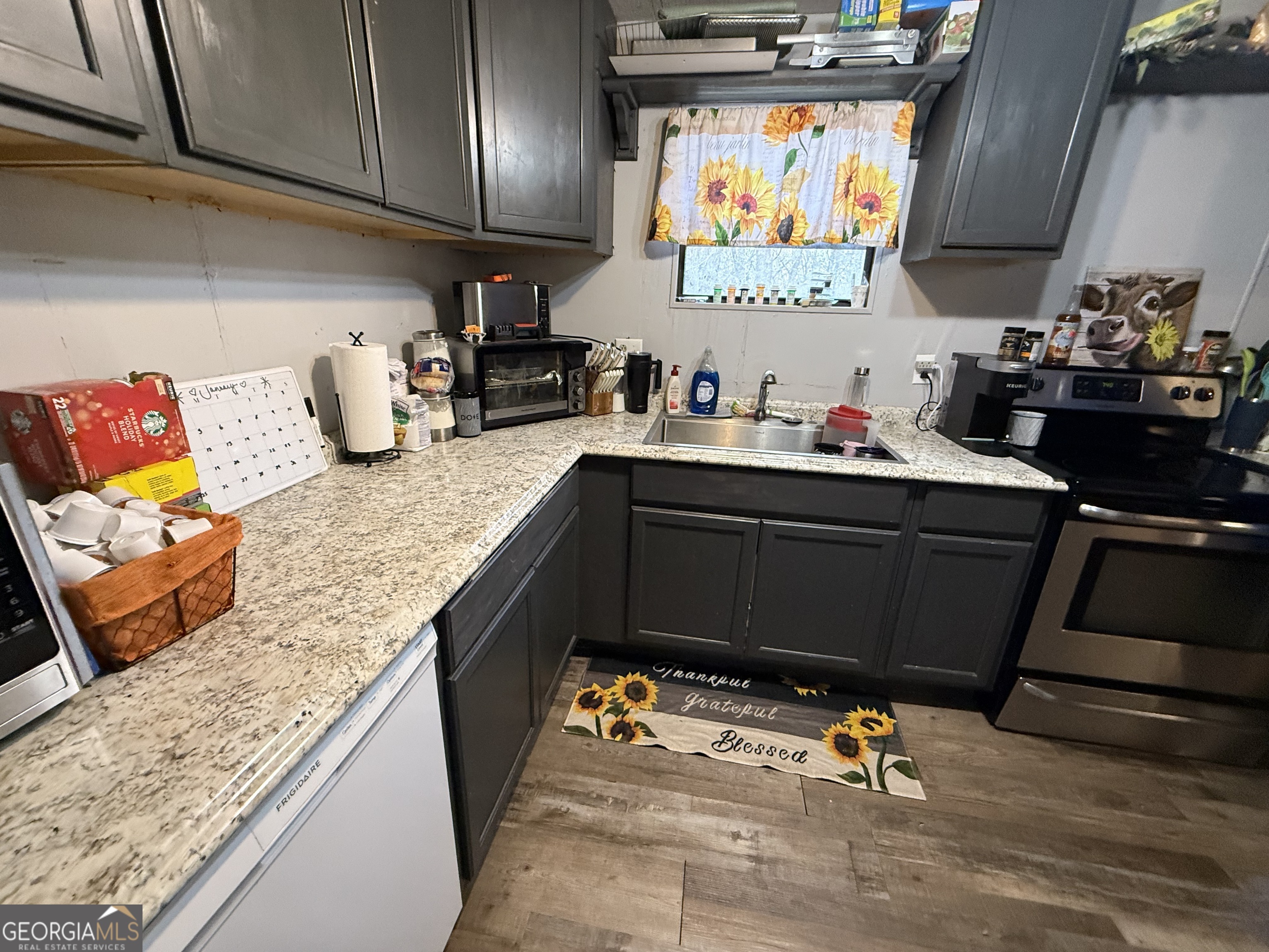 1775 Property Photo 17