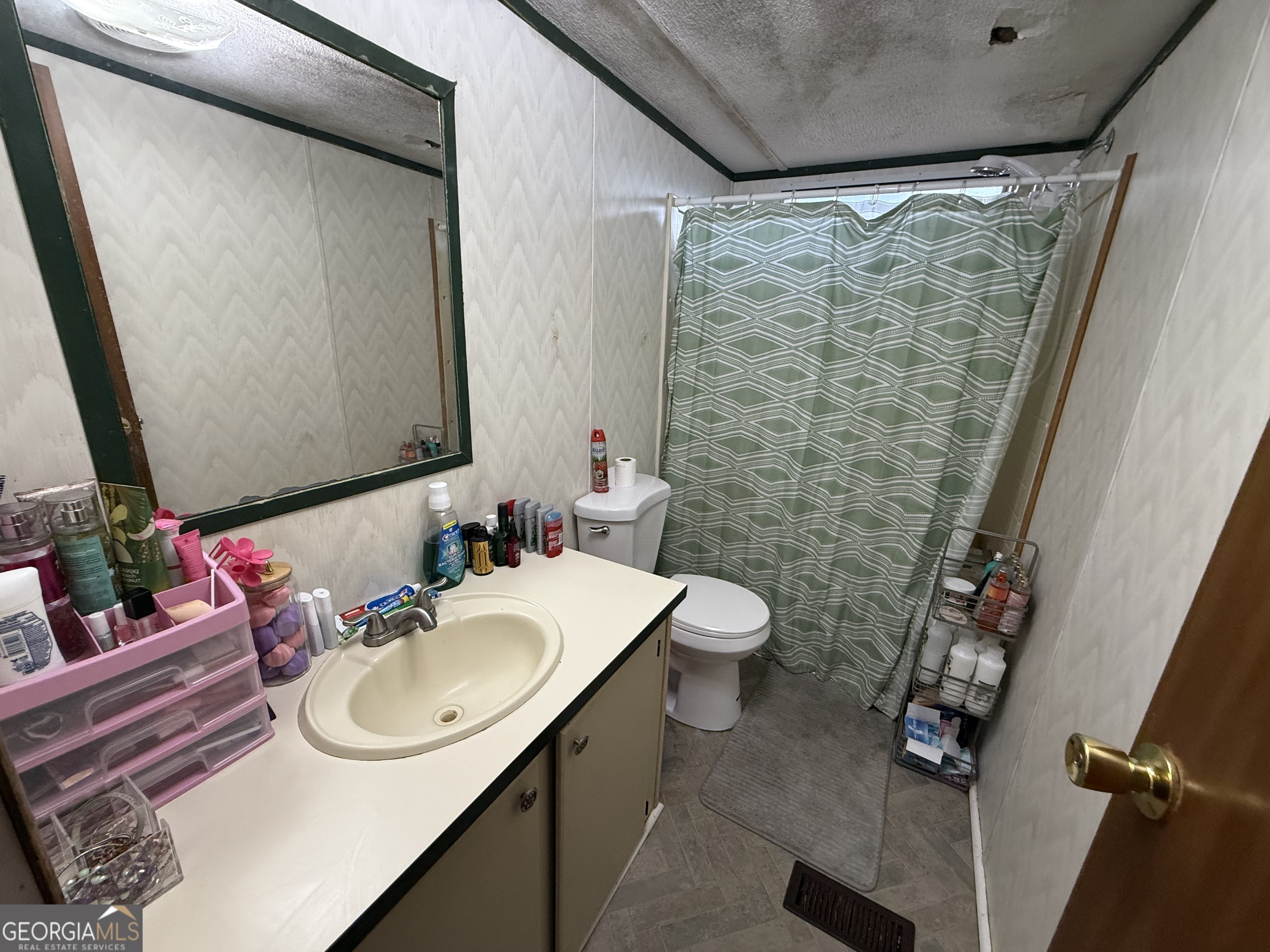 1775 Property Photo 45