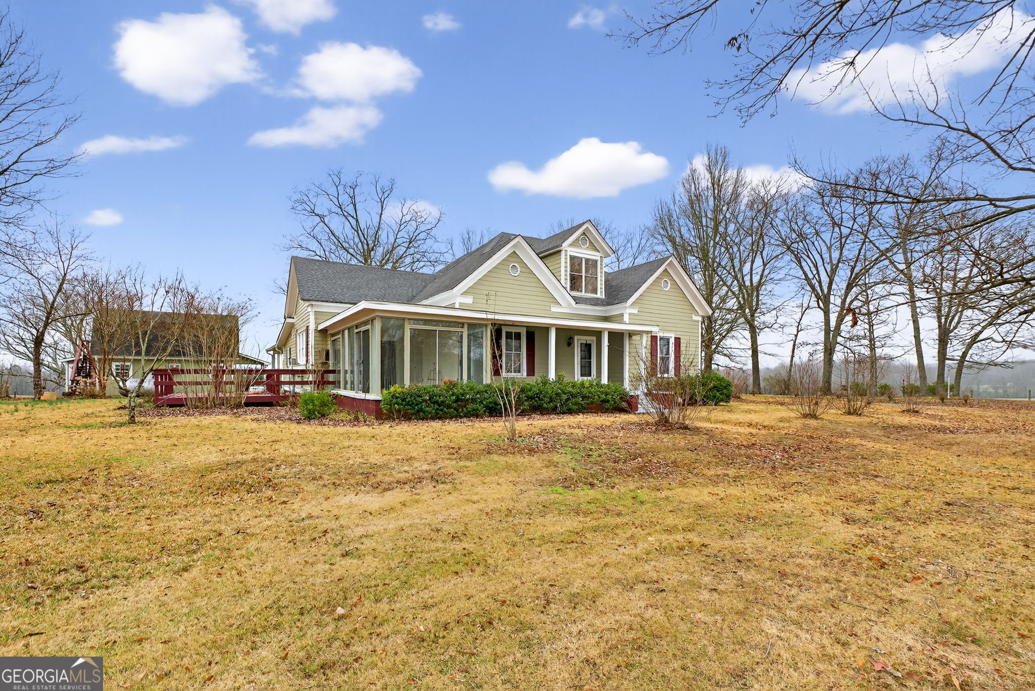 402 Tom Bell Road Property Photo 1