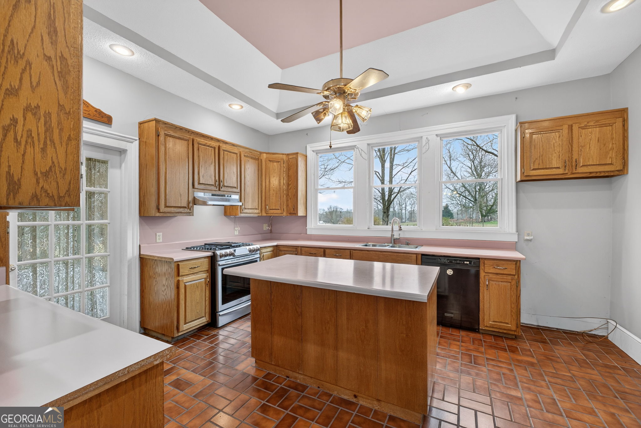 402 Tom Bell Road Property Photo 19