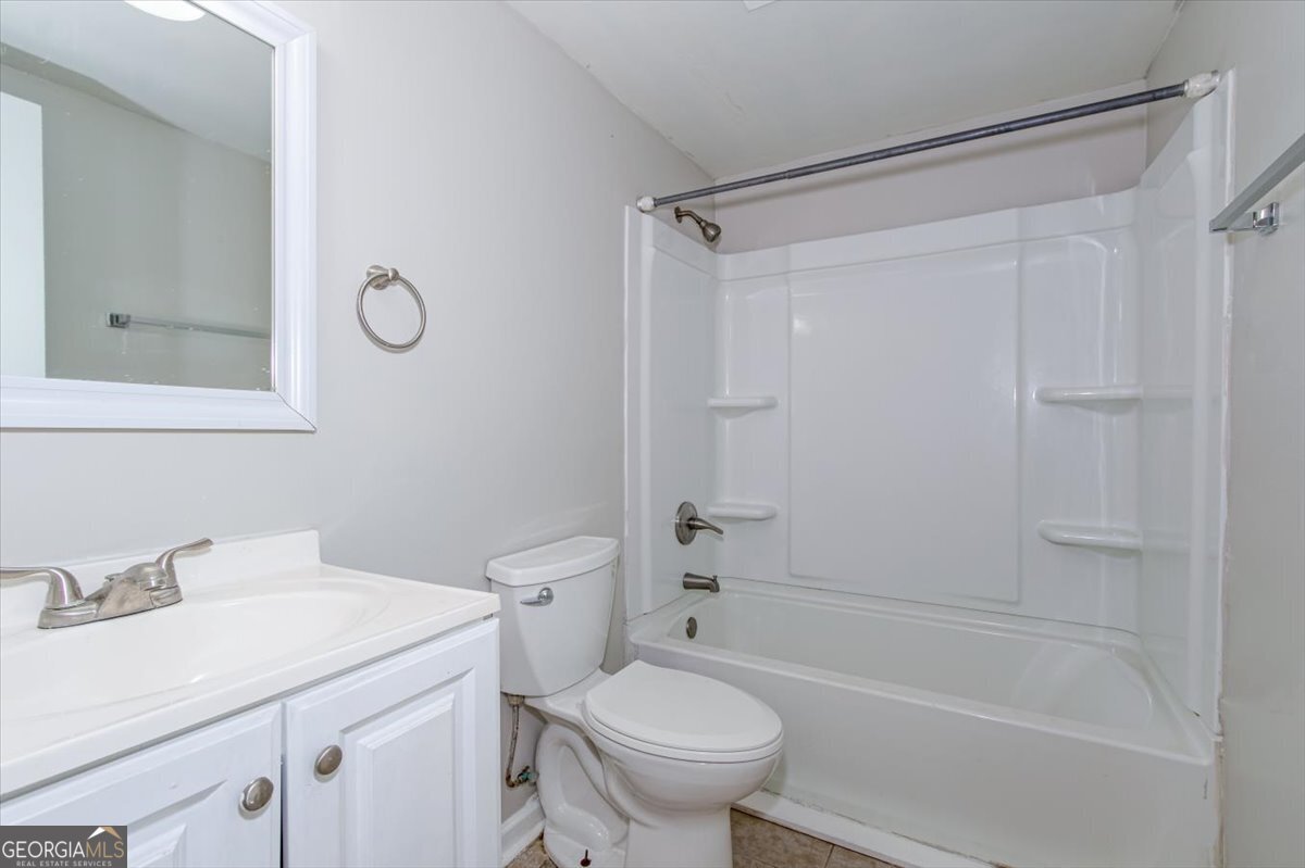 1232 12th Street # B Property Photo 14