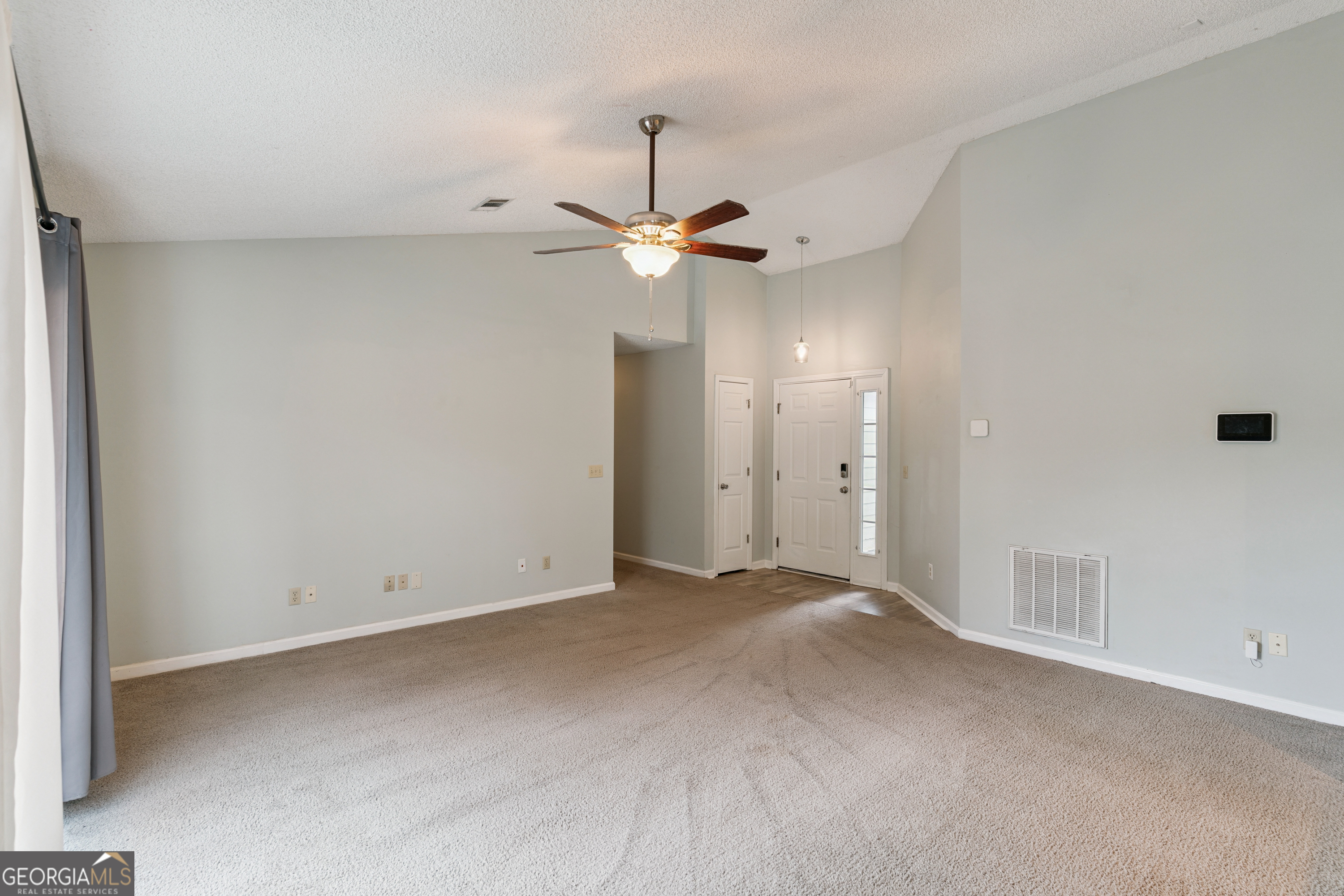 201 Foxwood Drive Property Photo 14