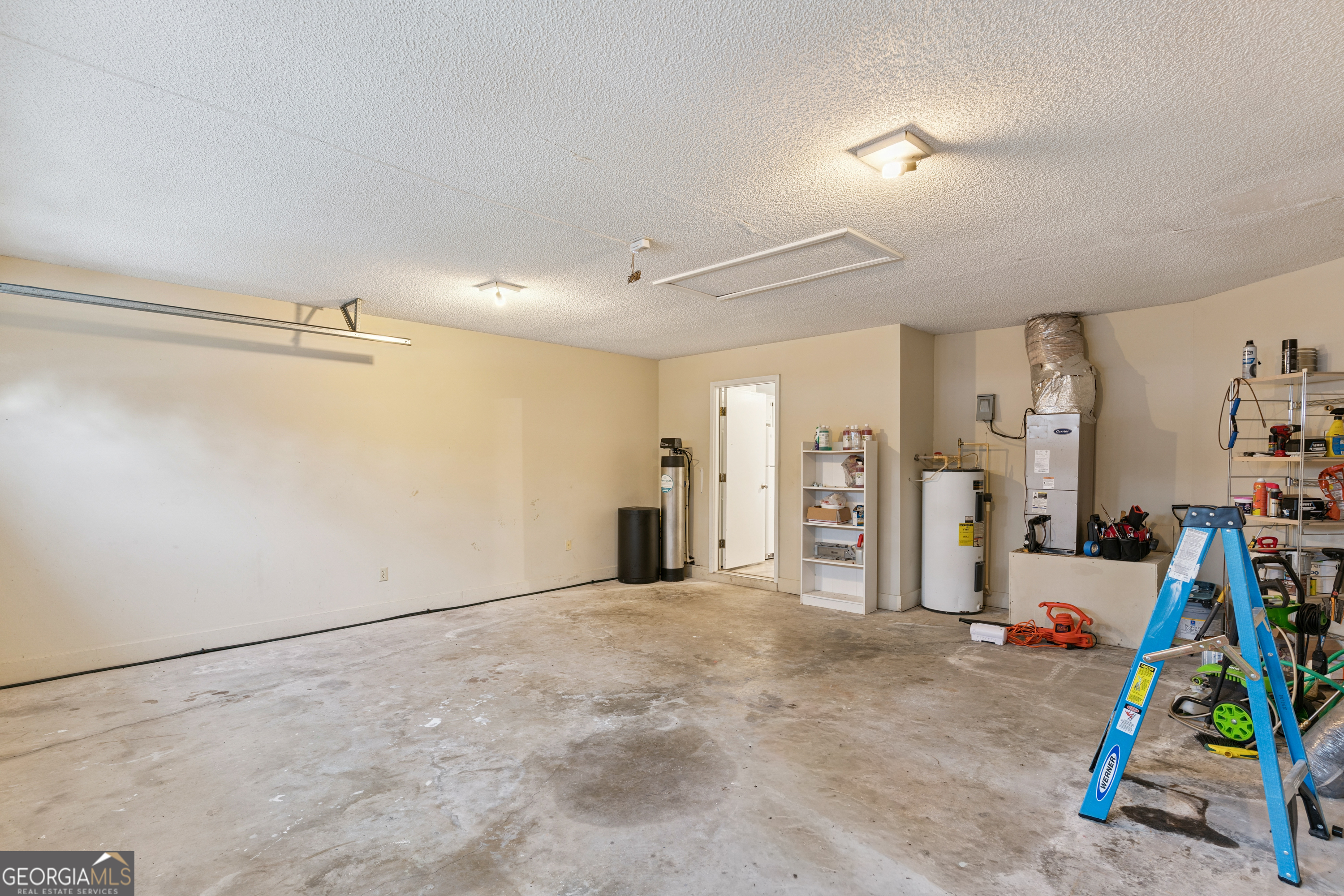 201 Foxwood Drive Property Photo 24