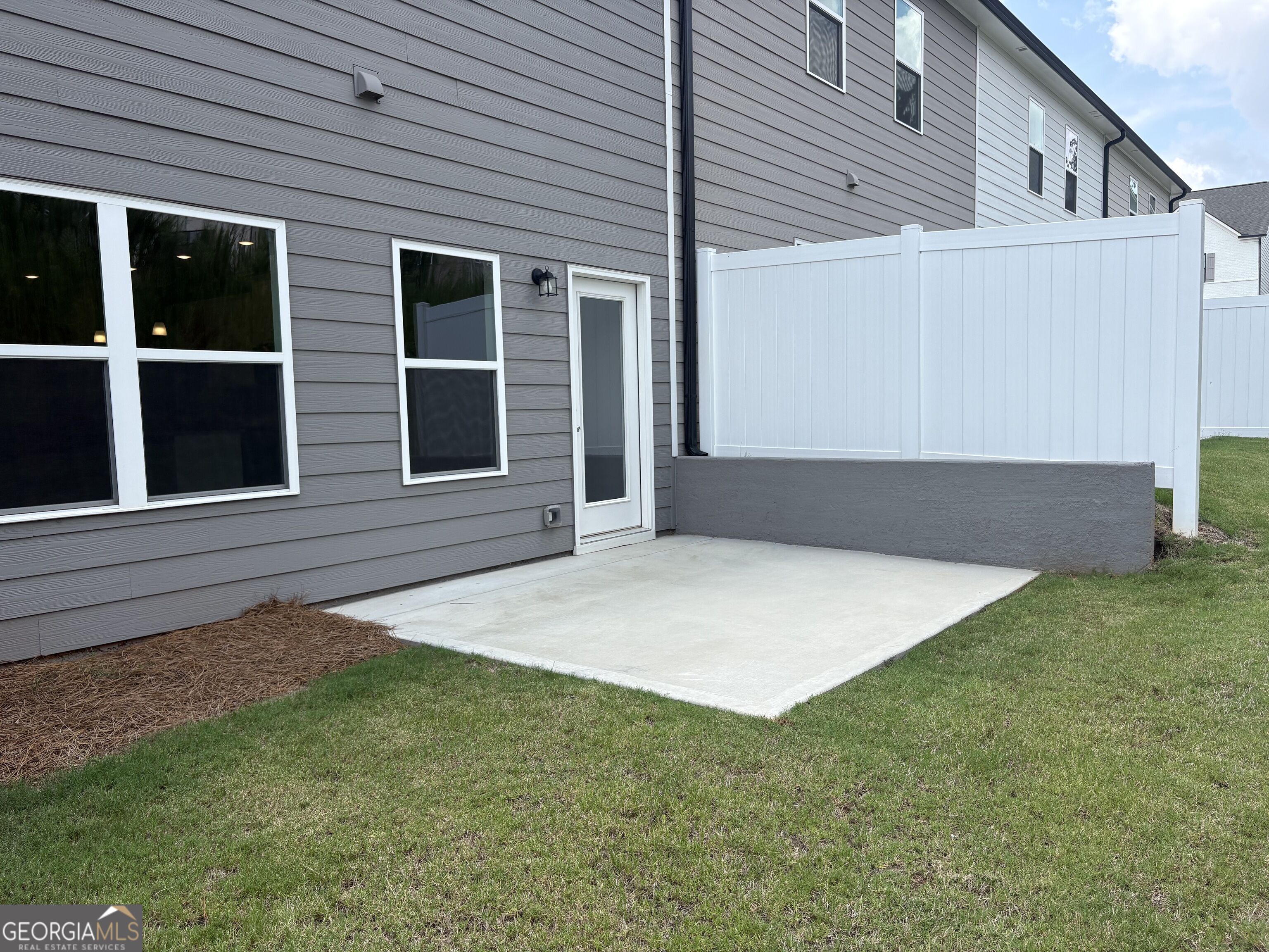 5282 Fox Den Road Property Photo 12