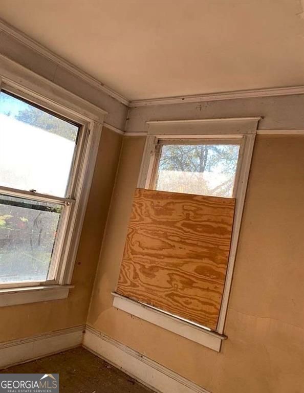 114 E Adams Street Property Photo 10
