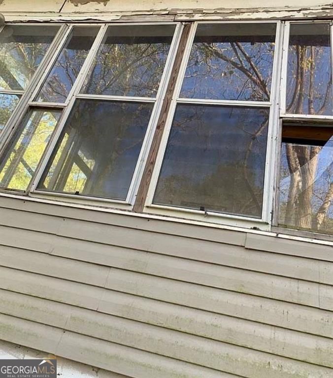 114 E Adams Street Property Photo 11