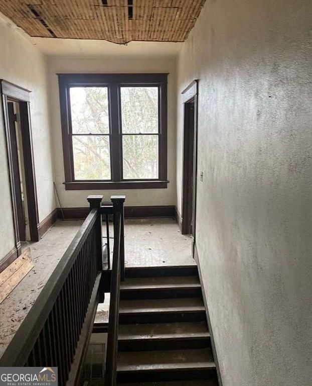 114 E Adams Street Property Photo 14