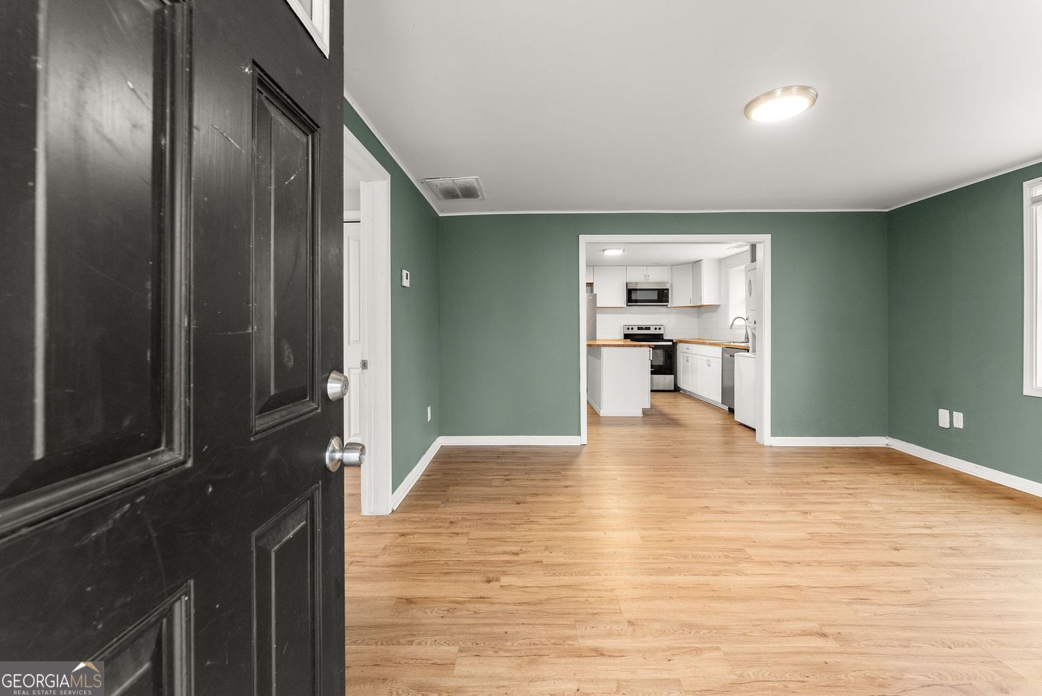 212 Walker Drive Property Photo 4