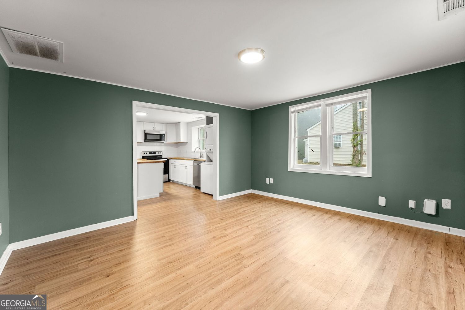 212 Walker Drive Property Photo 6