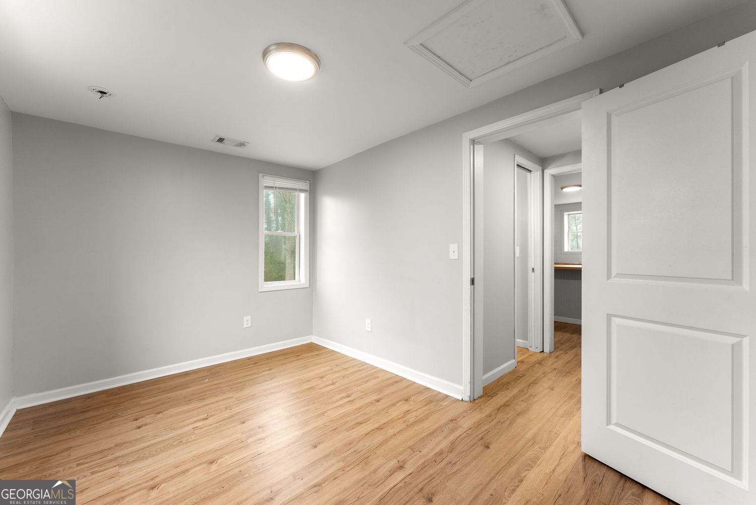 212 Walker Drive Property Photo 13