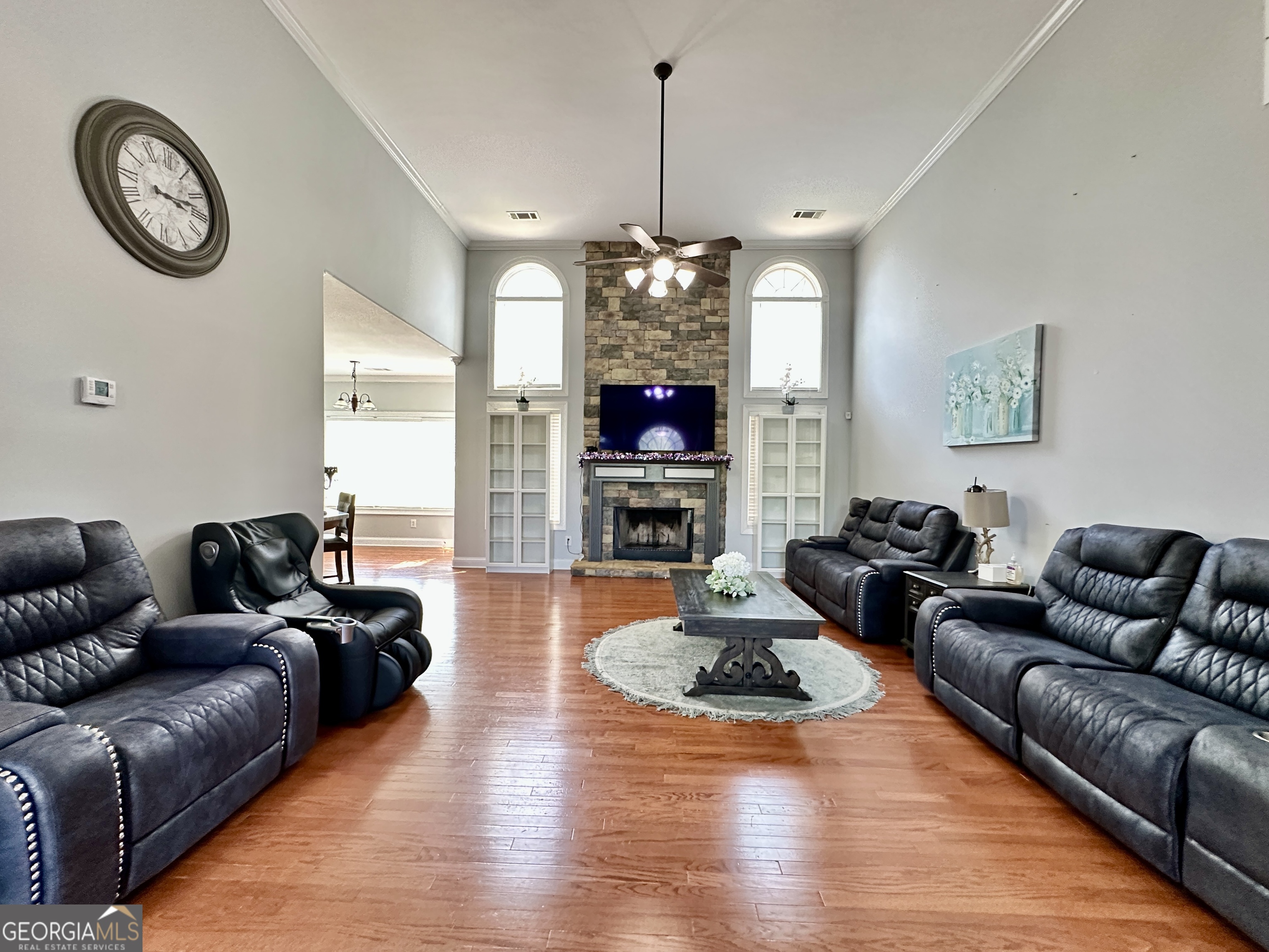 320 Pecan Court Property Photo 6