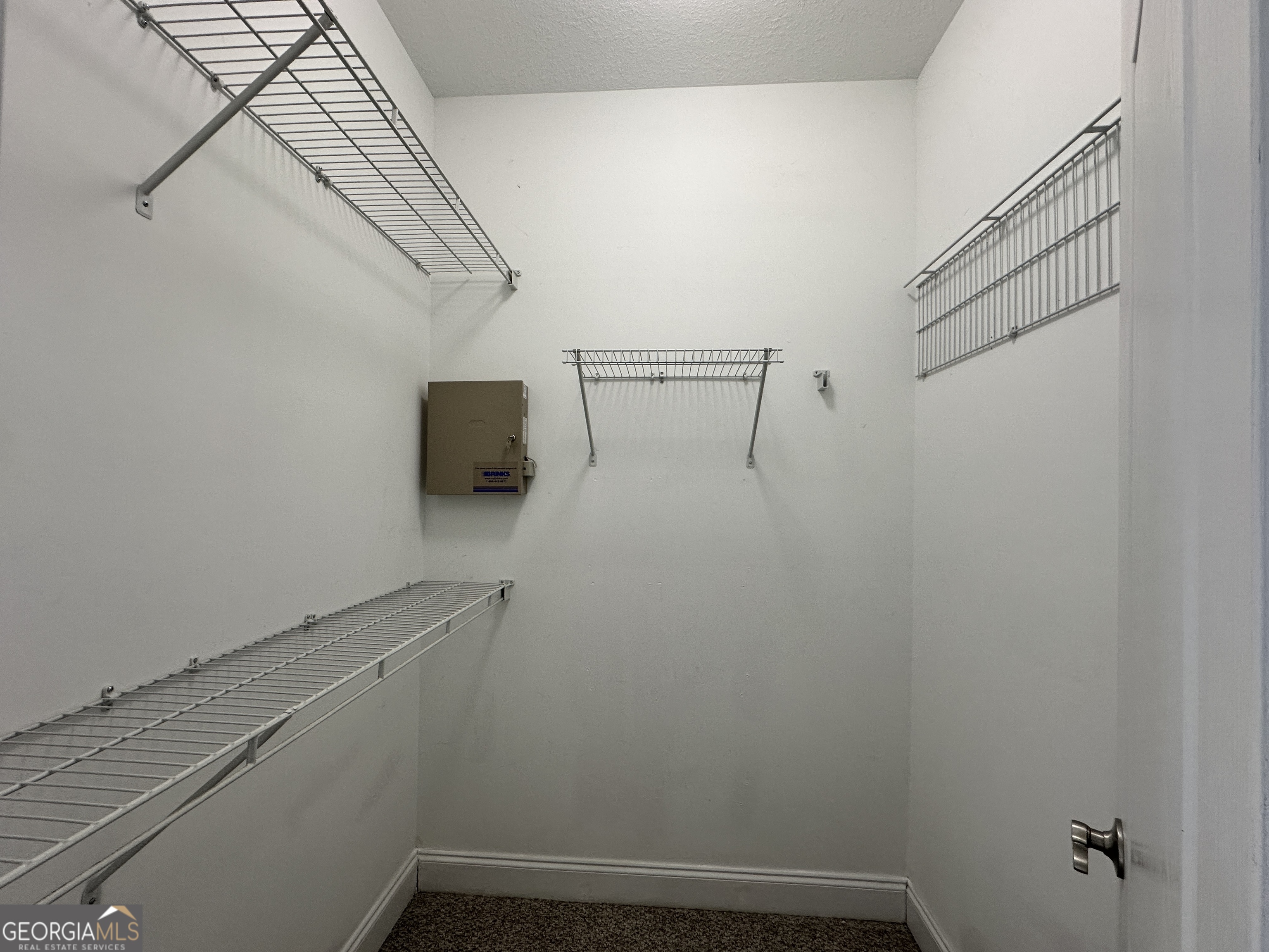 320 Pecan Court Property Photo 12