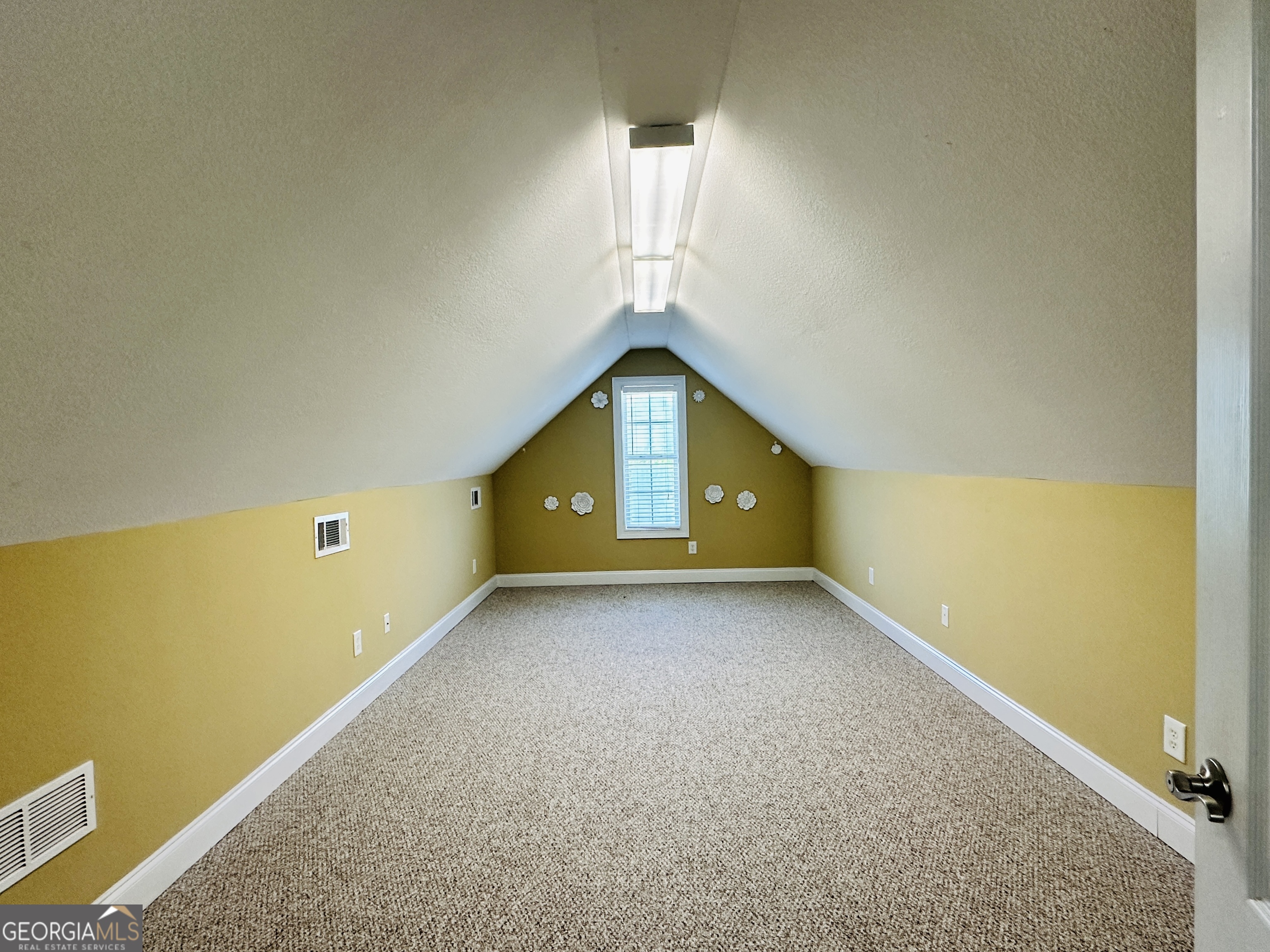 320 Pecan Court Property Photo 44