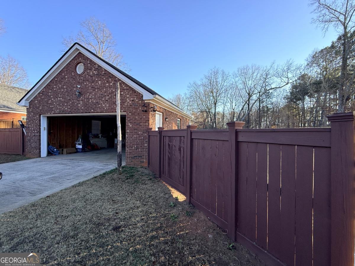 320 Pecan Court Property Photo 54