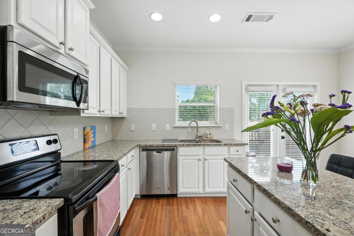 1689 Liberty Parkway Nw Property Photo 10