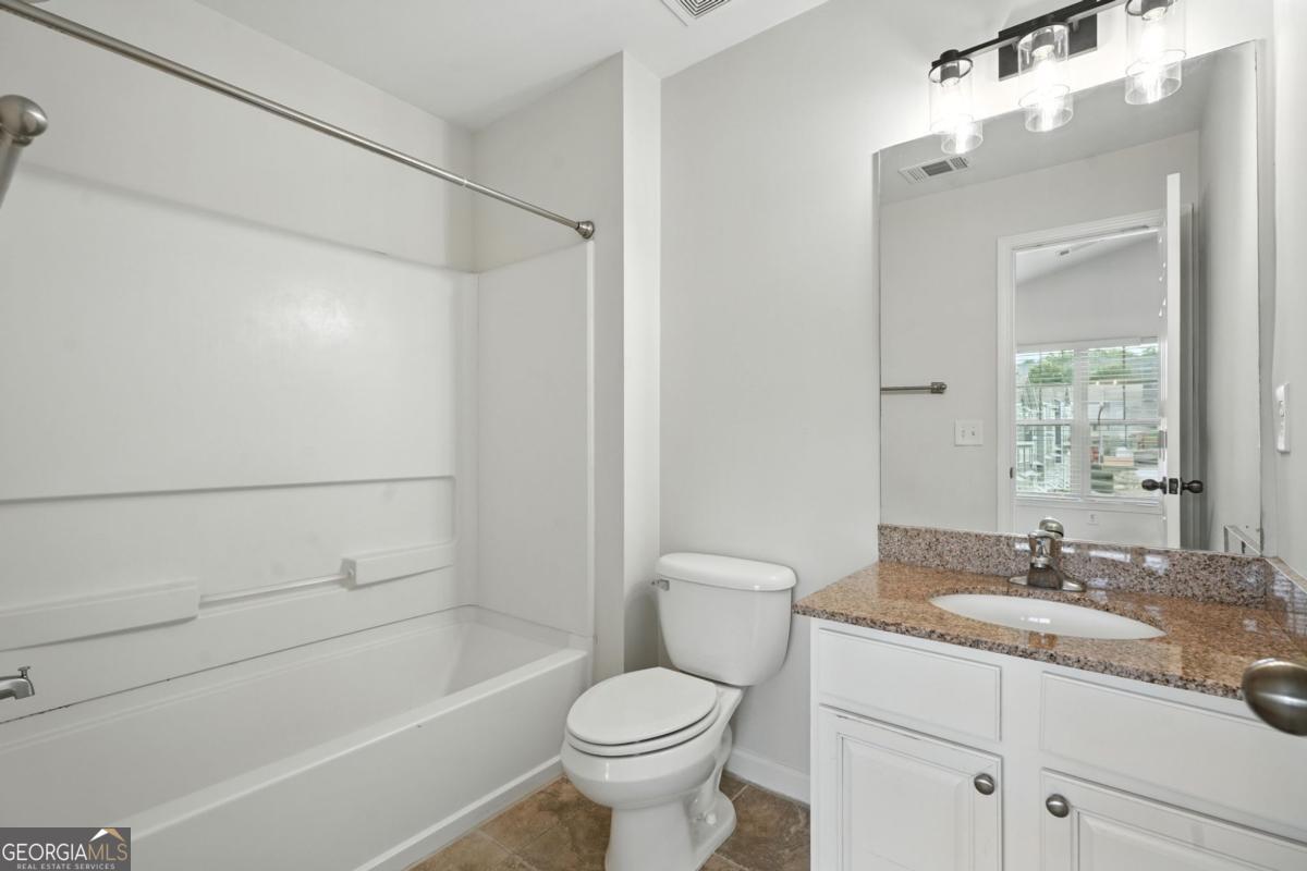 1689 Liberty Parkway Nw Property Photo 18