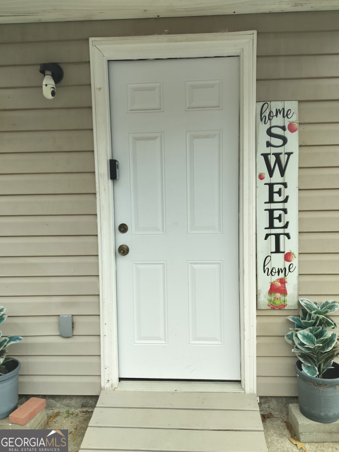7567 Sugarcreek Drive Property Photo 1