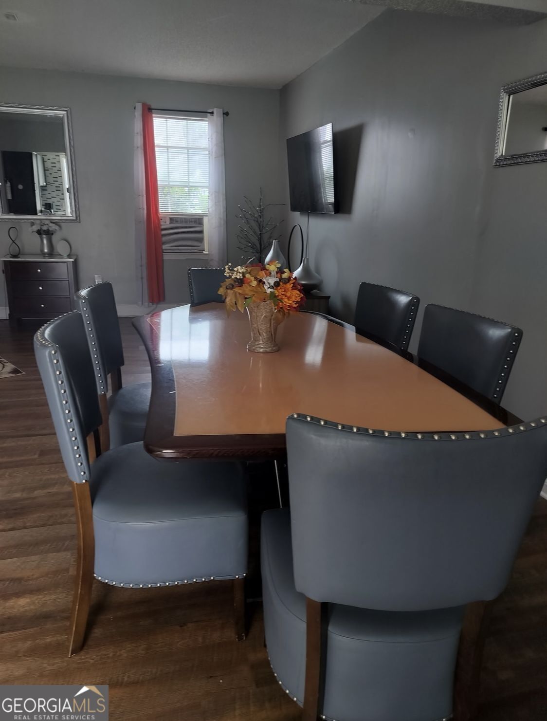 7567 Sugarcreek Drive Property Photo 4