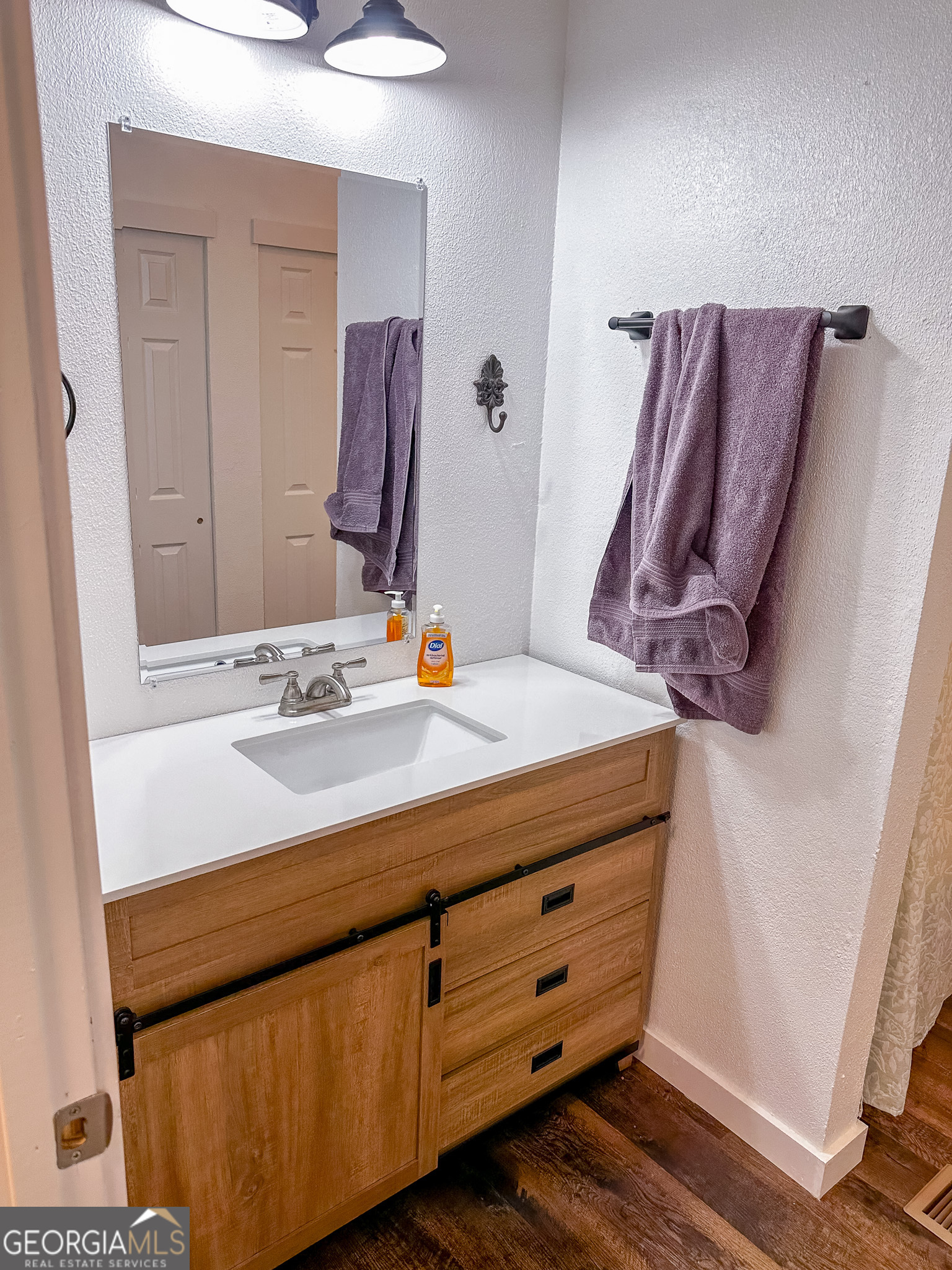 720 Wise Road Property Photo 16