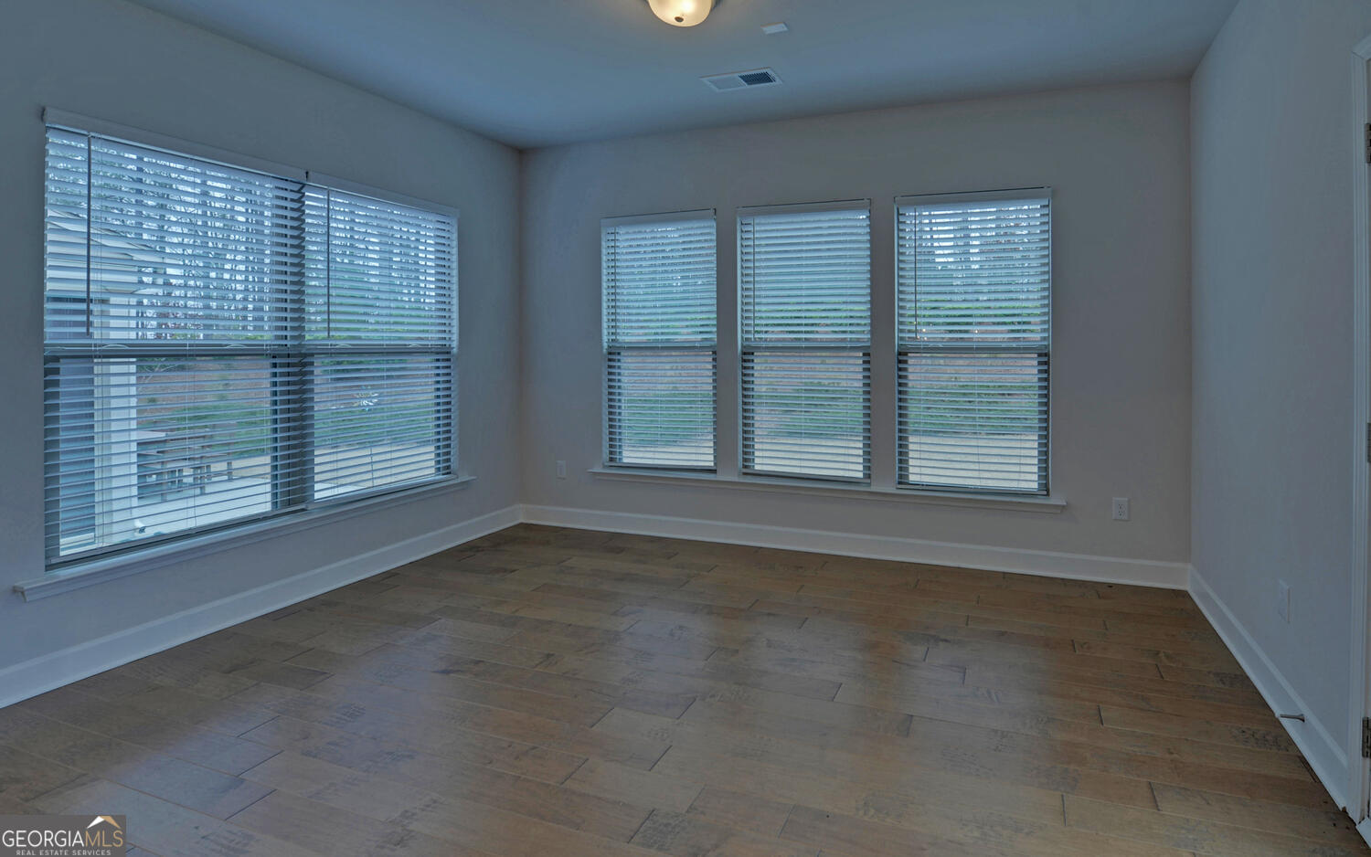 5989 Rollingwood Way Property Photo 14