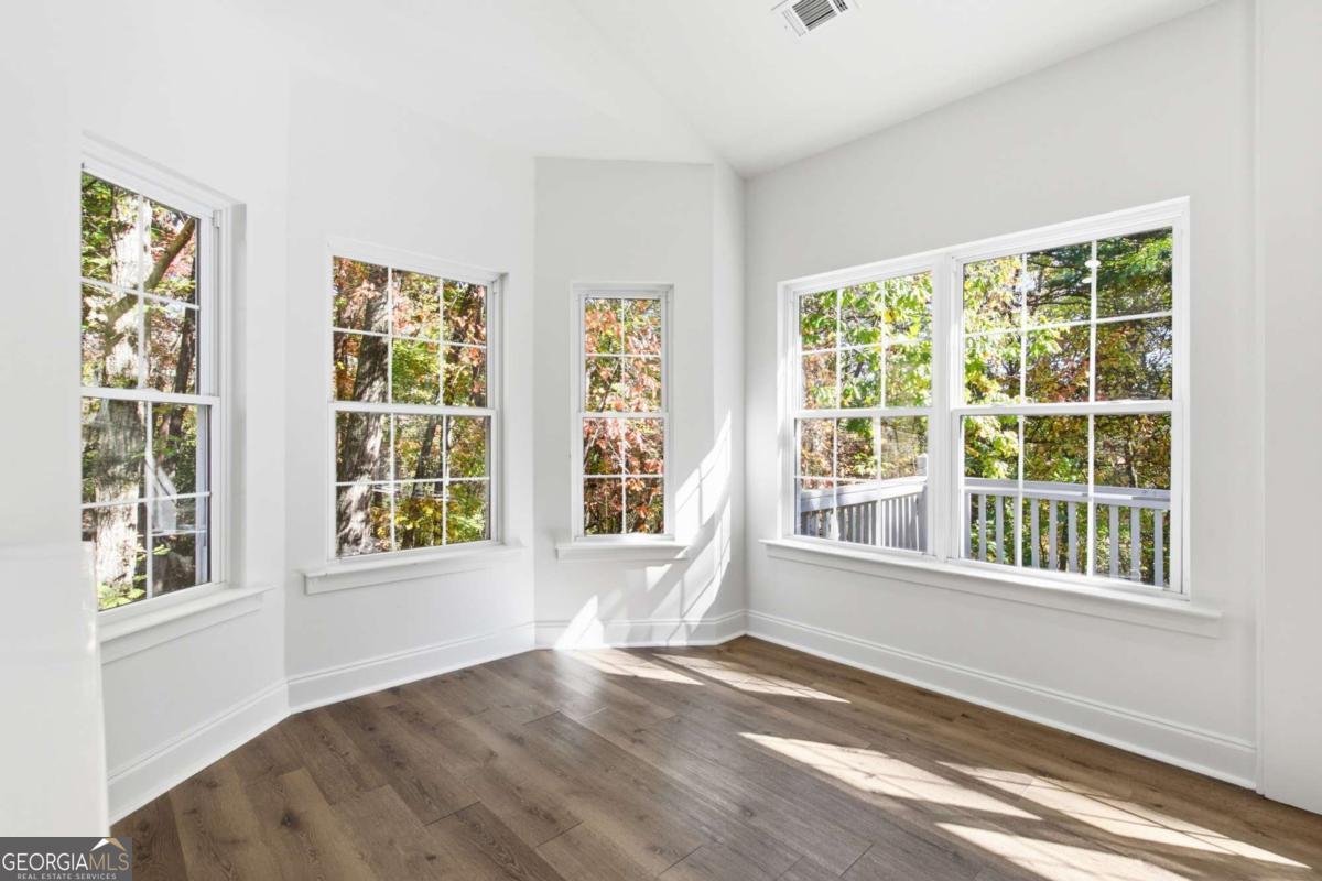 622 Spring Crest Road Property Photo 12