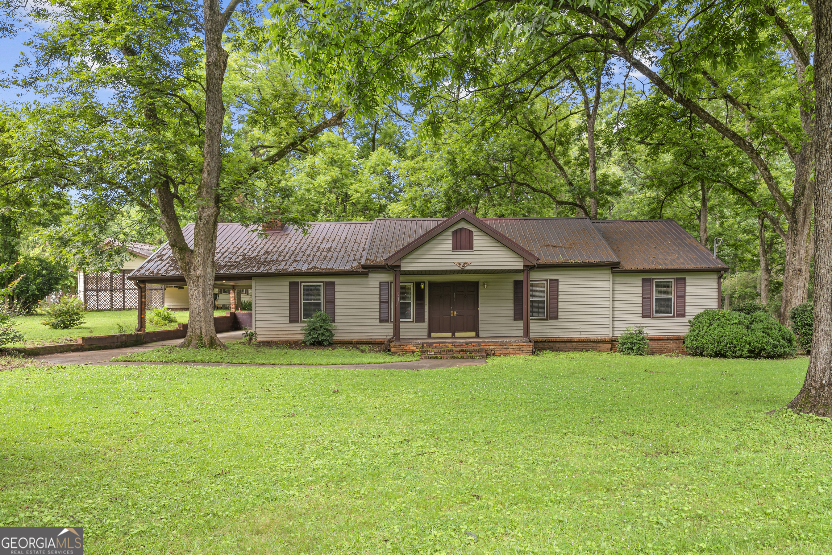 724 Hill Street Property Photo 1