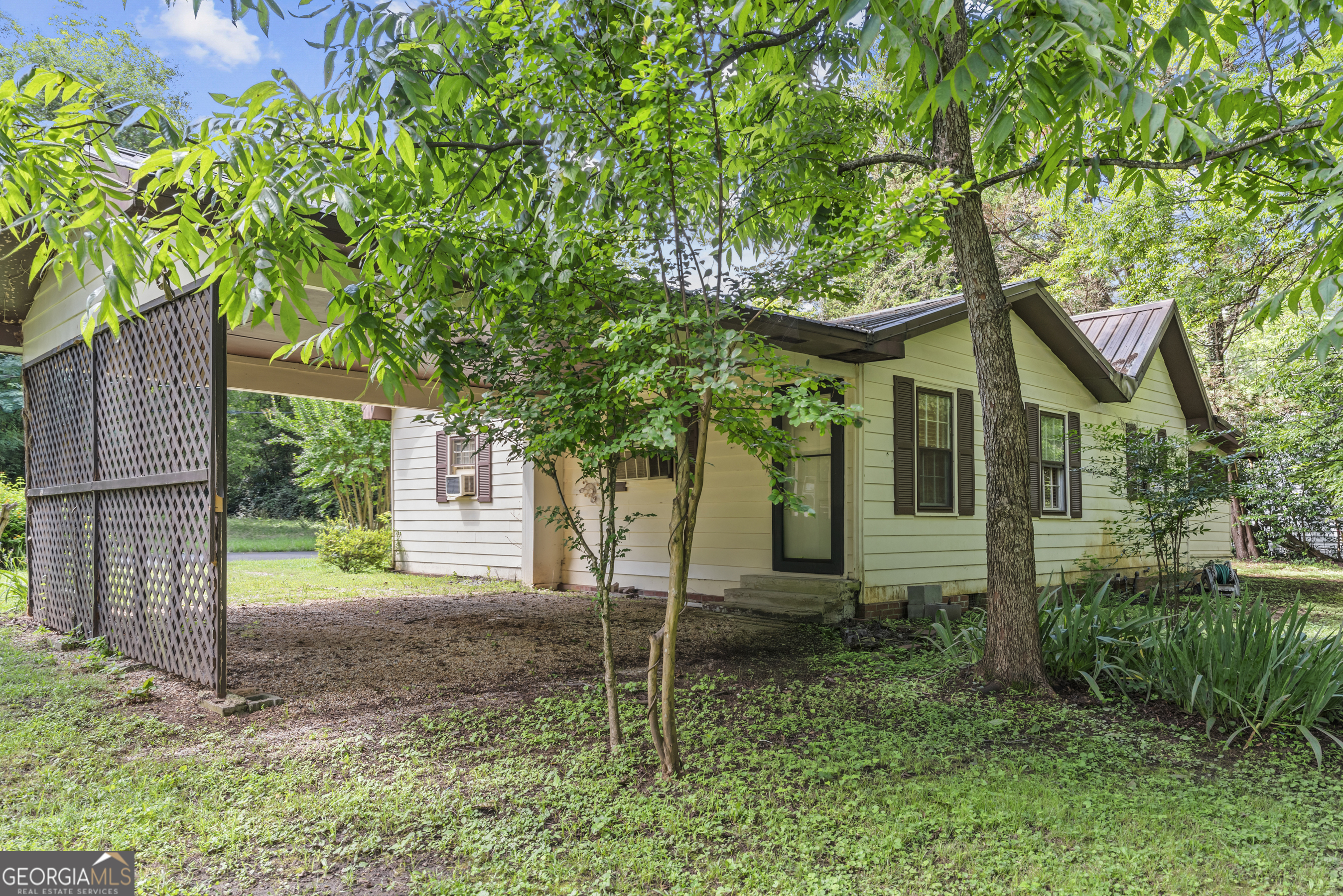 546 Fourth Street Property Photo 6
