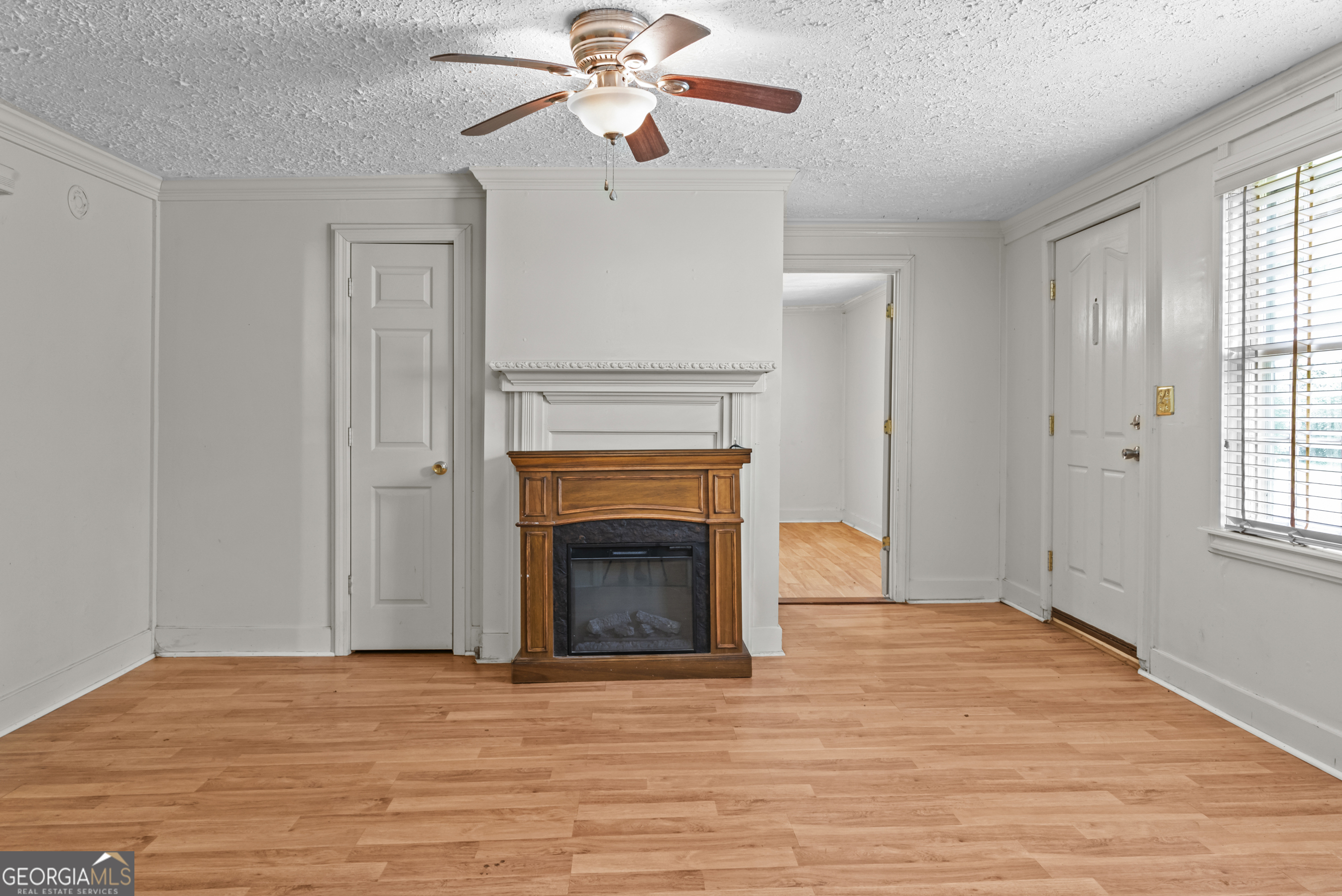 546 Fourth Street Property Photo 9