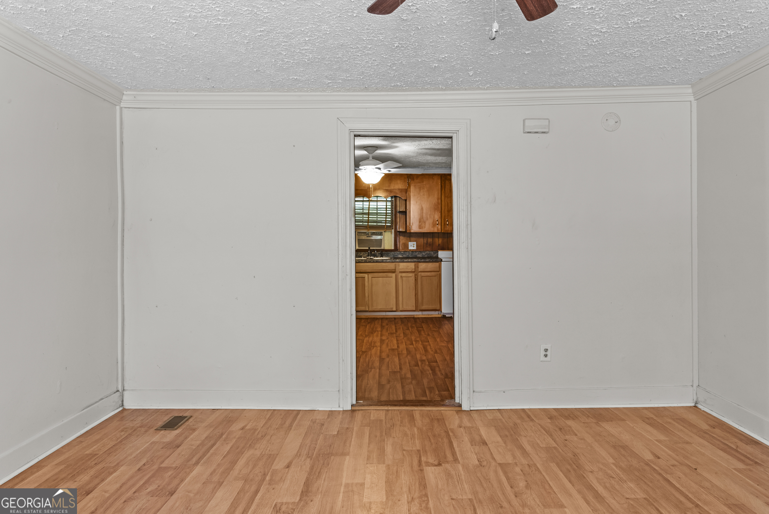 546 Fourth Street Property Photo 11